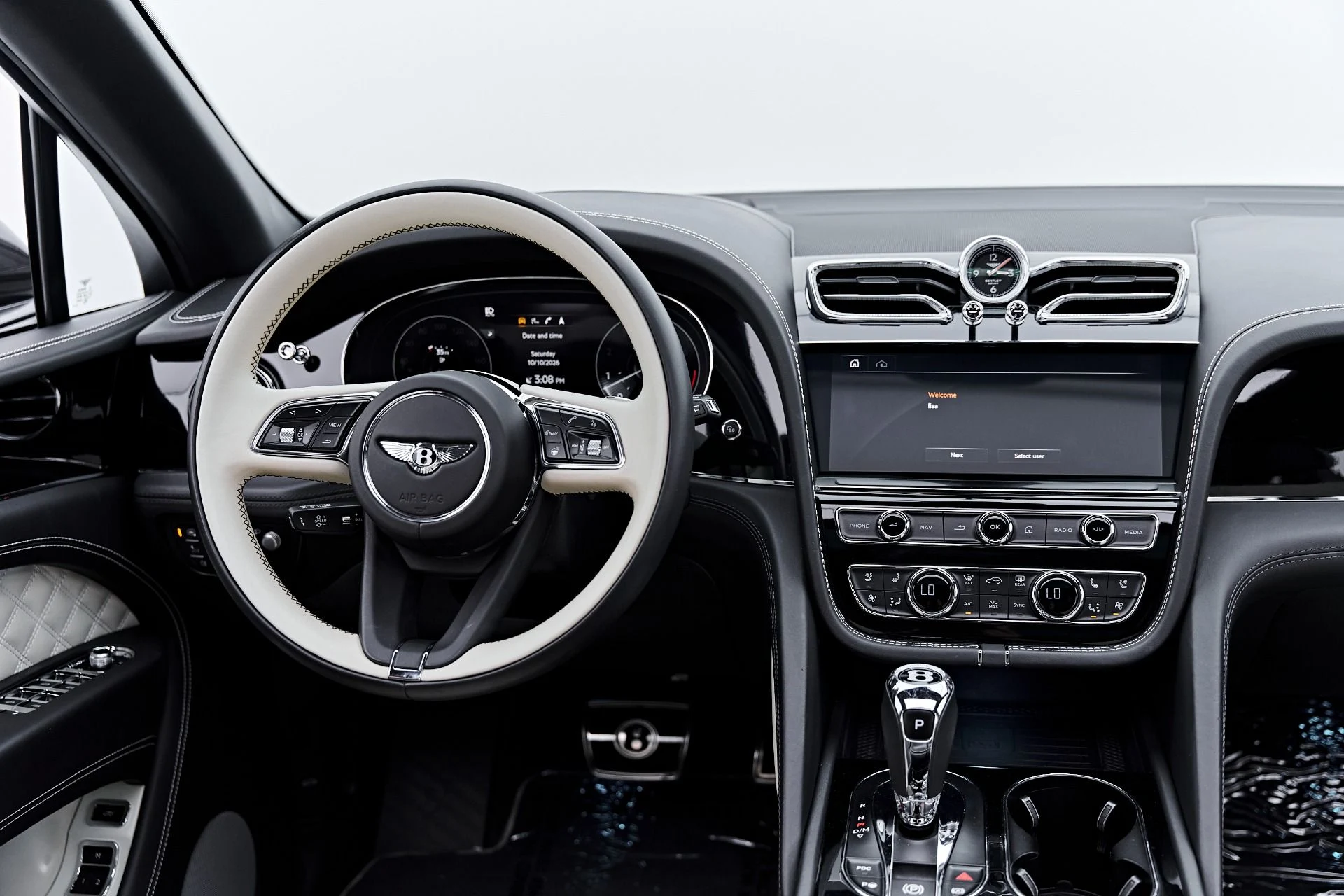 mph060_2767547508_Used_2022_Bentley_Bentayga_V8_1791935786_6520802a7d