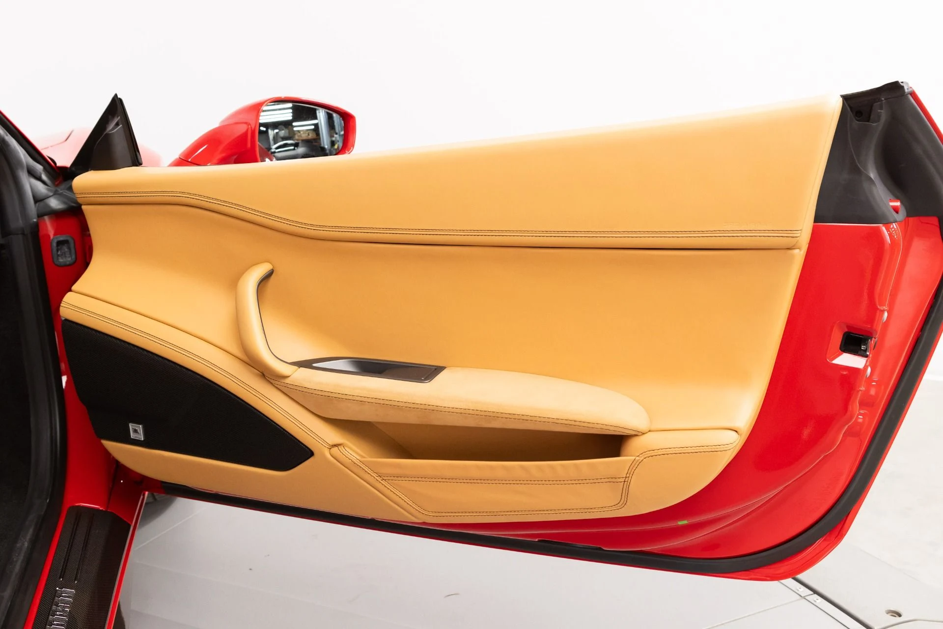 mph060_2809682905_Used_2014_Ferrari_458_Spider_1781623433_ea049150cf