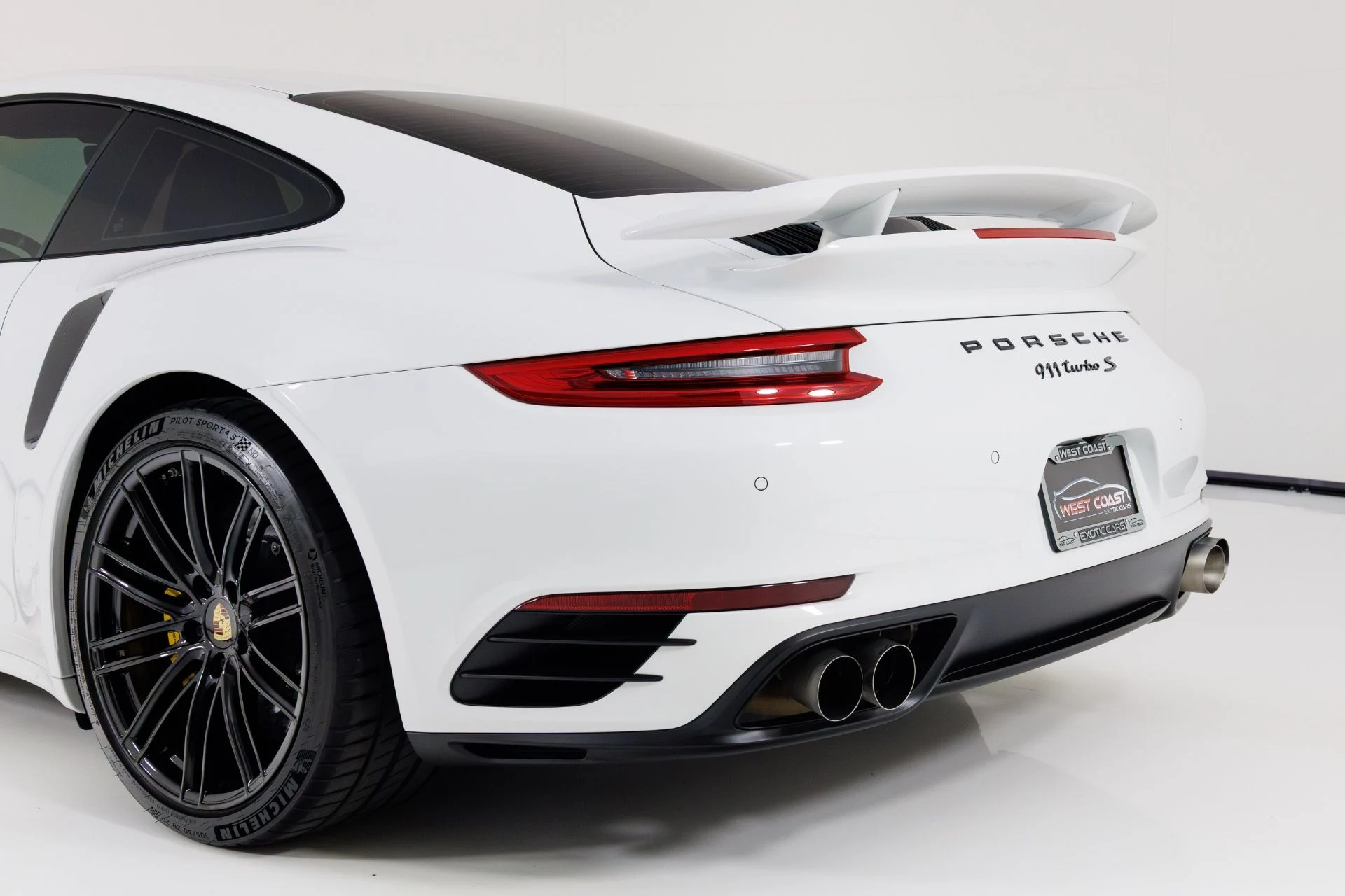 mph060_2831722790_Used_2019_Porsche_911_Turbo_S_1769802431_6d5a0fed11