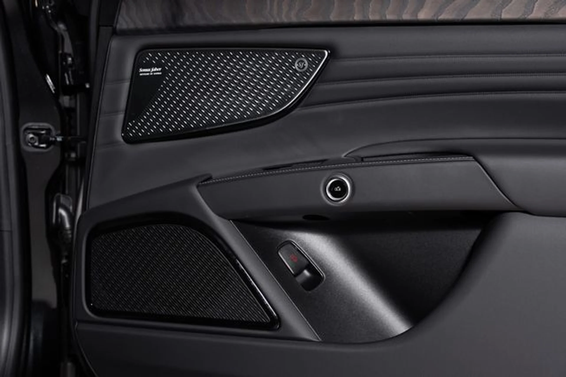 mph060_283364862_b06b4d3b606db94c08ecea9369c7c236x_9810edc0f0