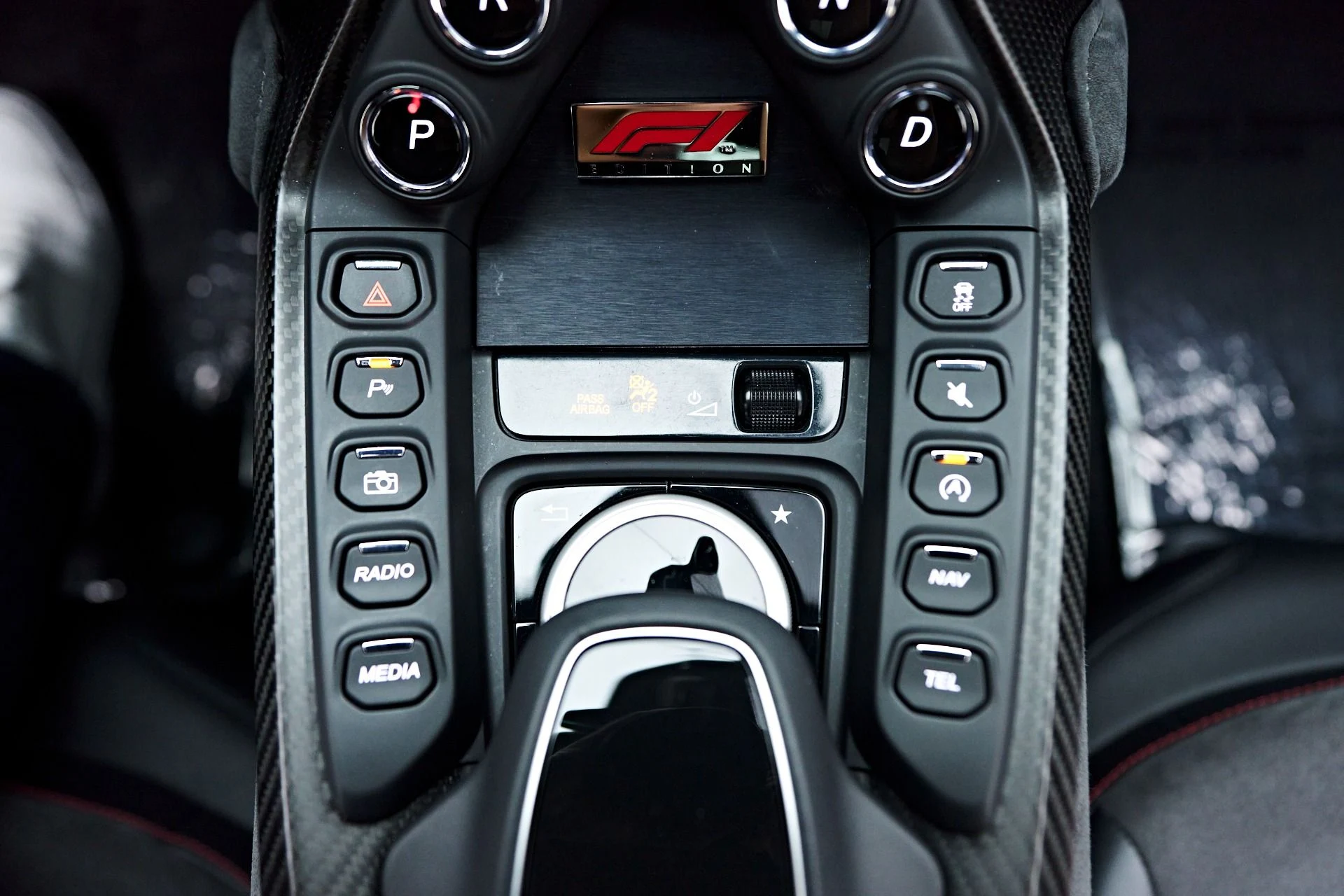 mph060_2858756564_Used_2022_Aston_Martin_Vantage_F1_Edition_1756259692_dec13a0629