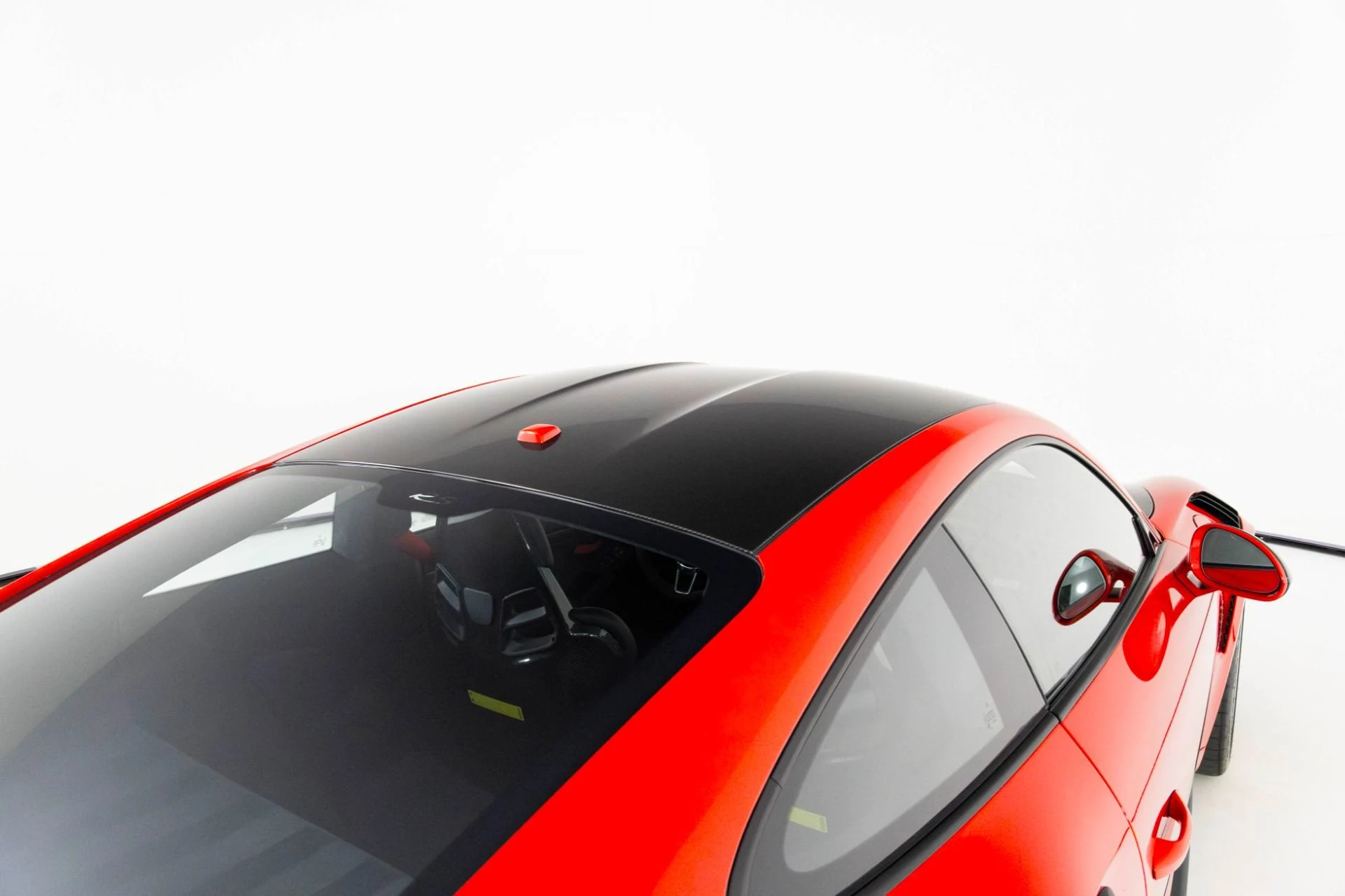 mph060_2947375922_Used_2019_Porsche_911_GT_3_RS_1762190444_27c6a49677