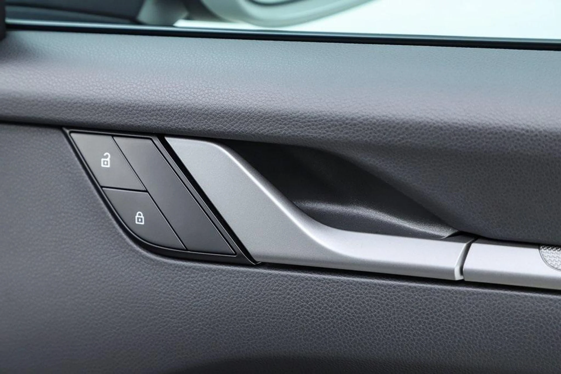 mph060_2952565267_n_D1b_Cxx_B_S7_pb_N30yziip_ENBY_06bfc3de0d