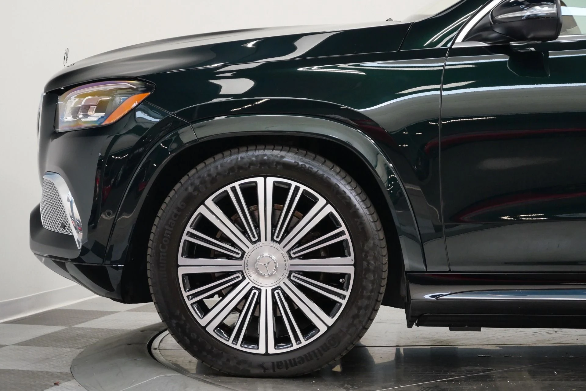 mph060_2977567868_Used_2022_Mercedes_Benz_Maybach_GLS_600_4_MATIC_Beautiful_Colors_Four_Seat_Configuration_Walnut_Trim_1776795080_0d41f4ed17