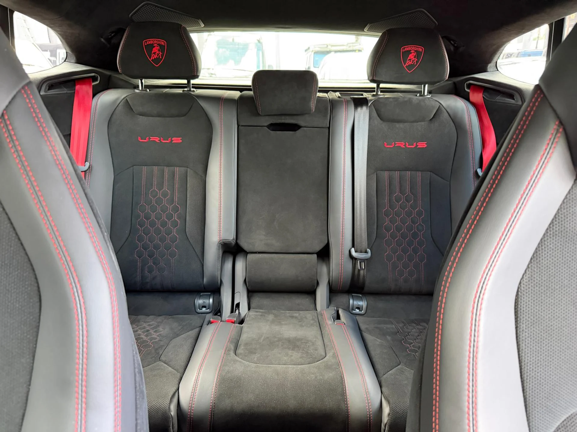 mph060_3030771052_Whats_App_Image_2026_04_22_at_10_32_08_AM_37_2874915774