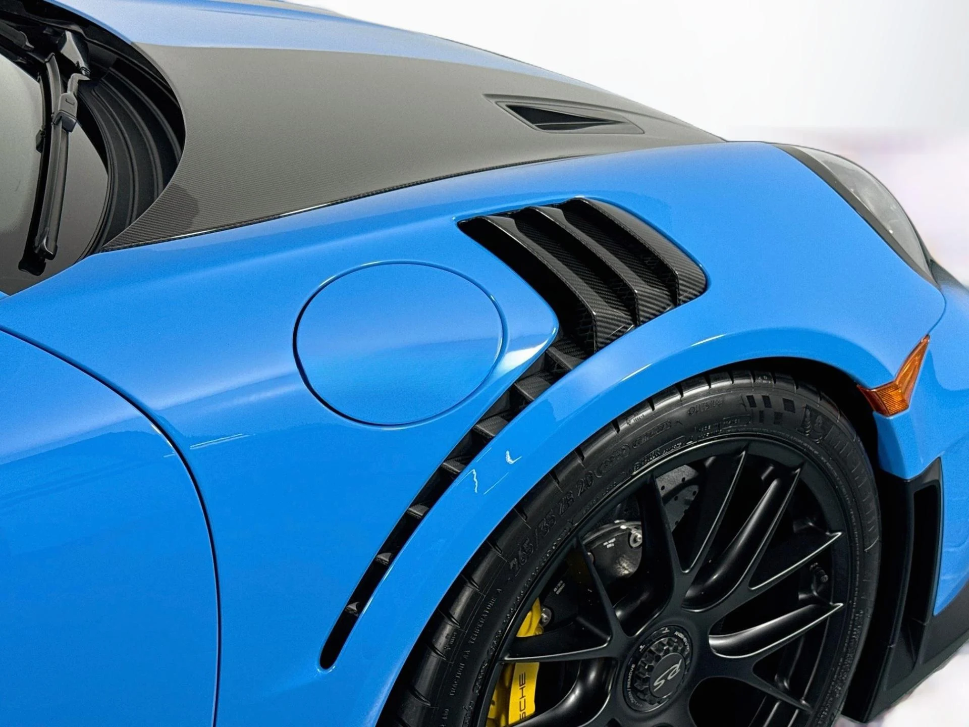mph060_3057322909_Used_2019_Porsche_911_GT_2_RS_1785958227_90291f44fa