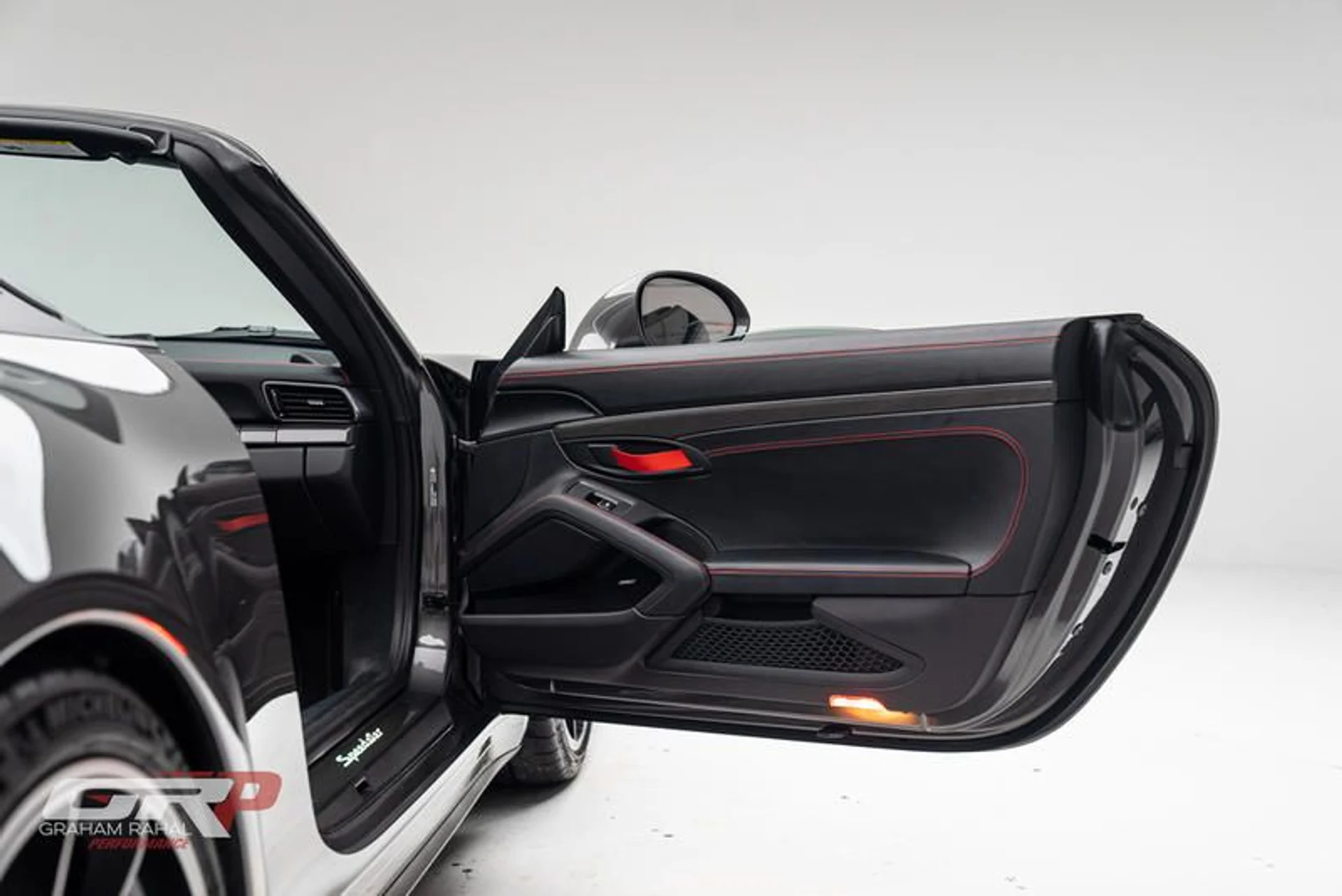 mph060_3086441862_0565271_F_74_E2_4_C74_904_C_586178_DFC_7_A0_34a4352745