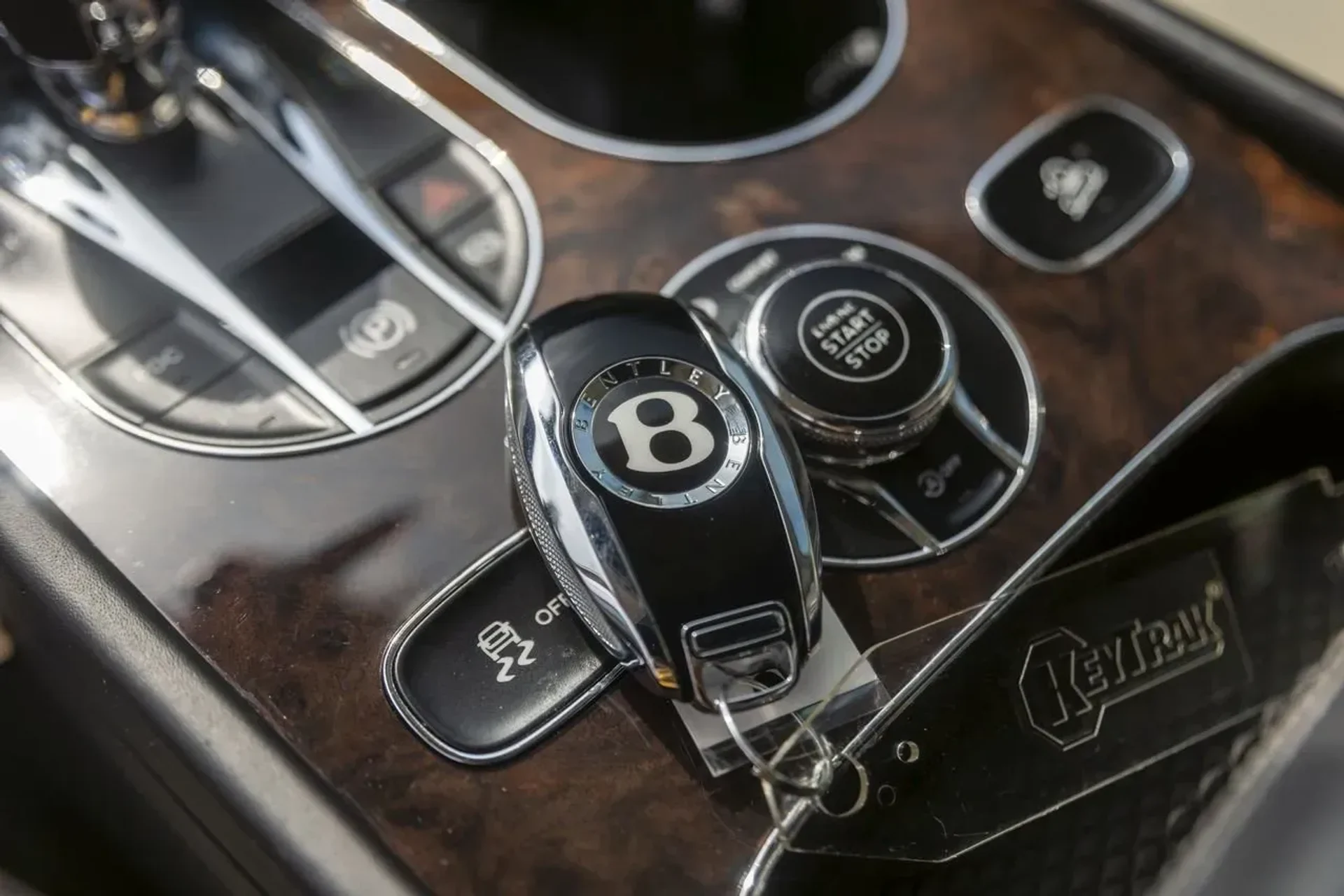 mph060_3137878139_da80eda1ac084a7cab2c2dee3bea7620_298cca3be6