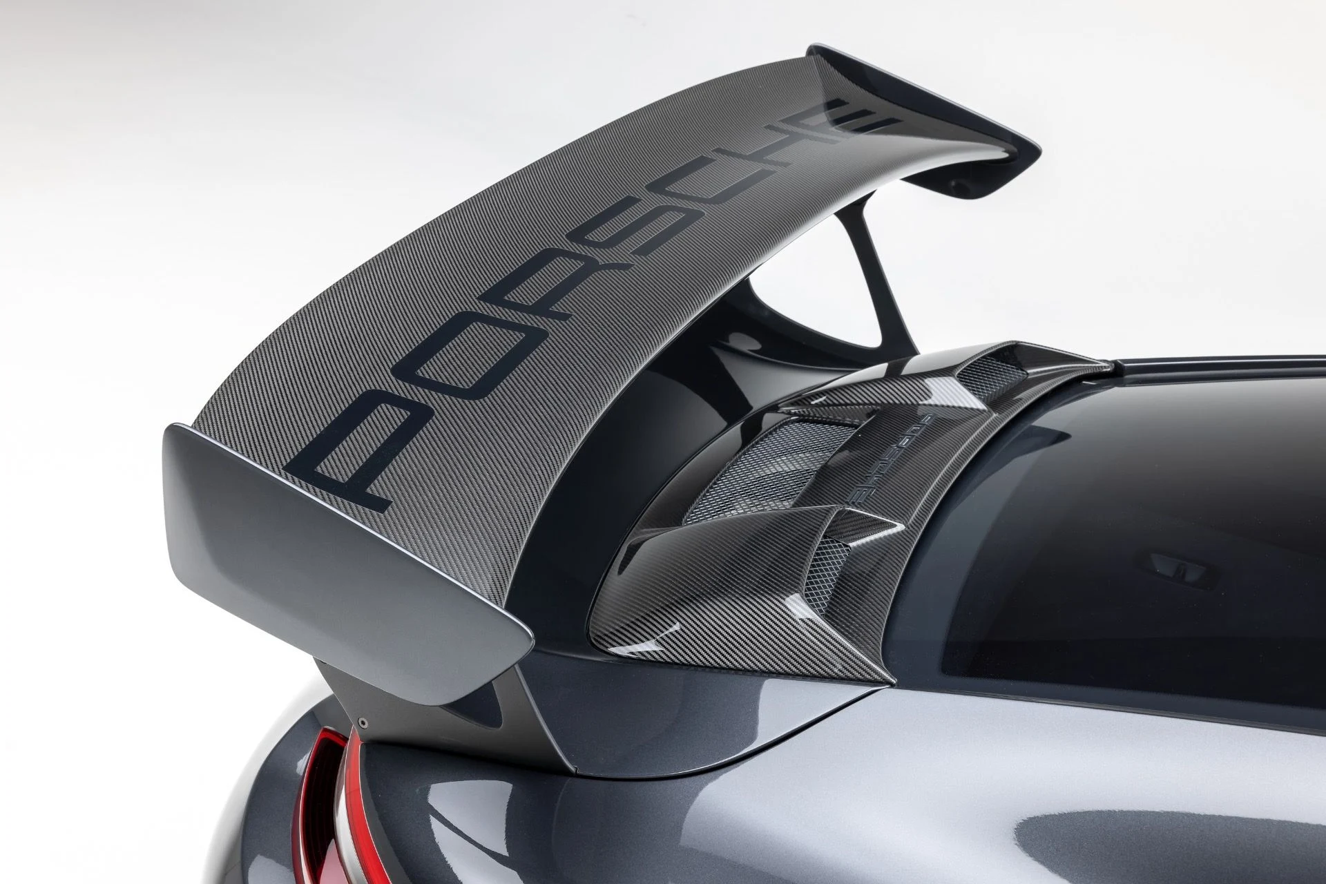 mph060_314159127_11865_p61_l_5d41ba4324