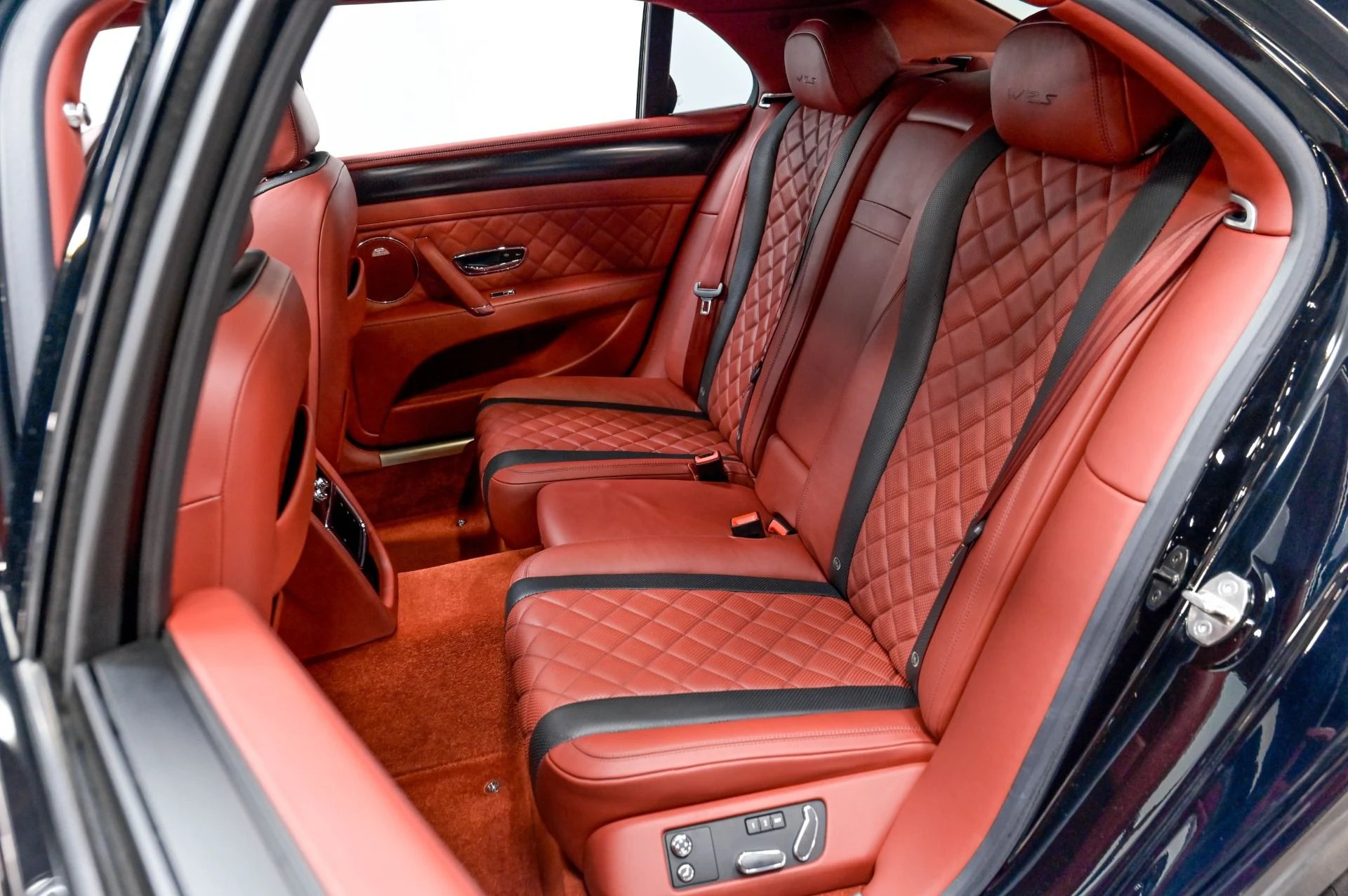 mph060_3144752902_Used_2017_Bentley_Flying_Spur_W12_S_1782583031_b18c0763db