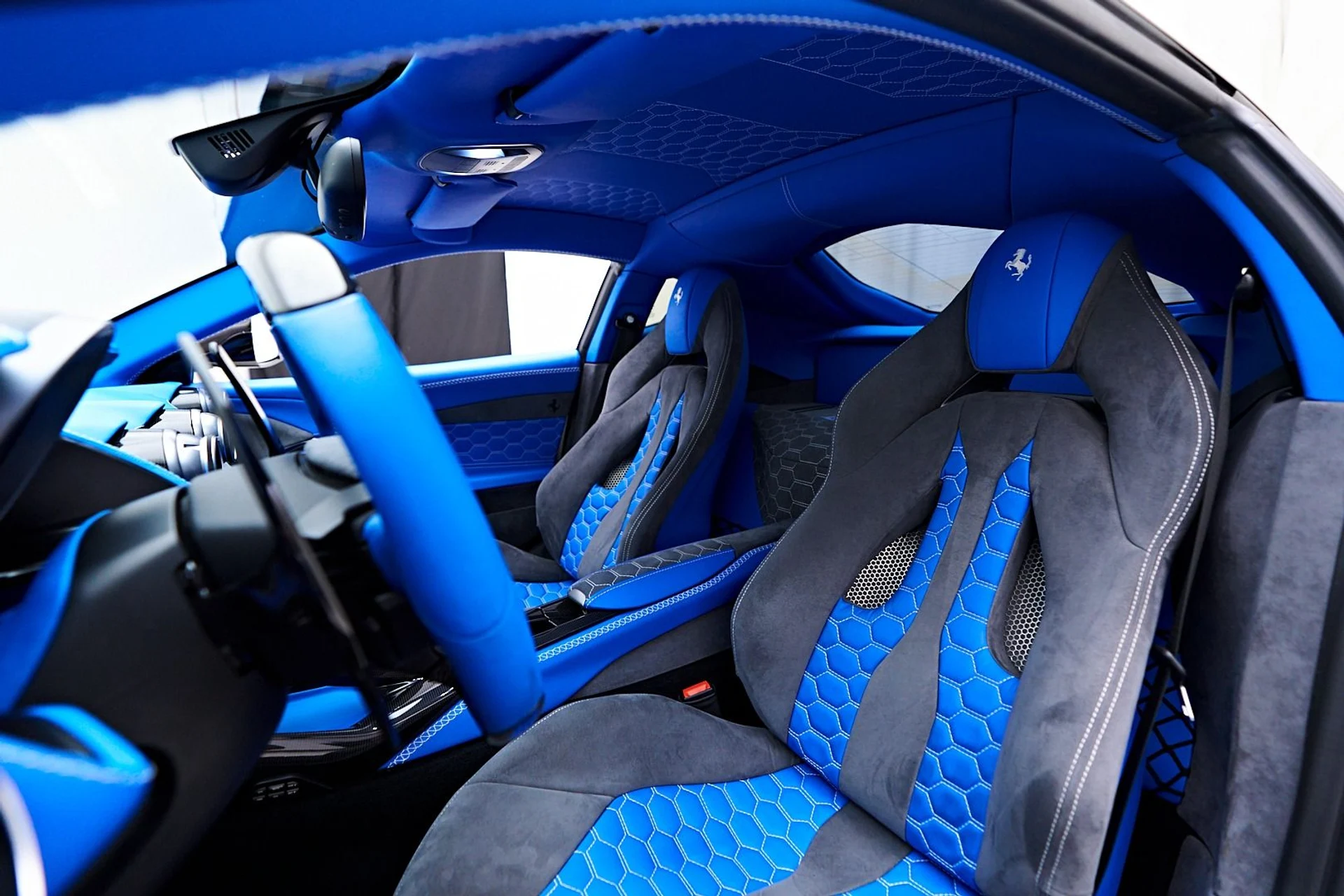mph060_3149287898_Used_2019_Ferrari_812_Superfast_Base_1744648507_e6f6a80fc7