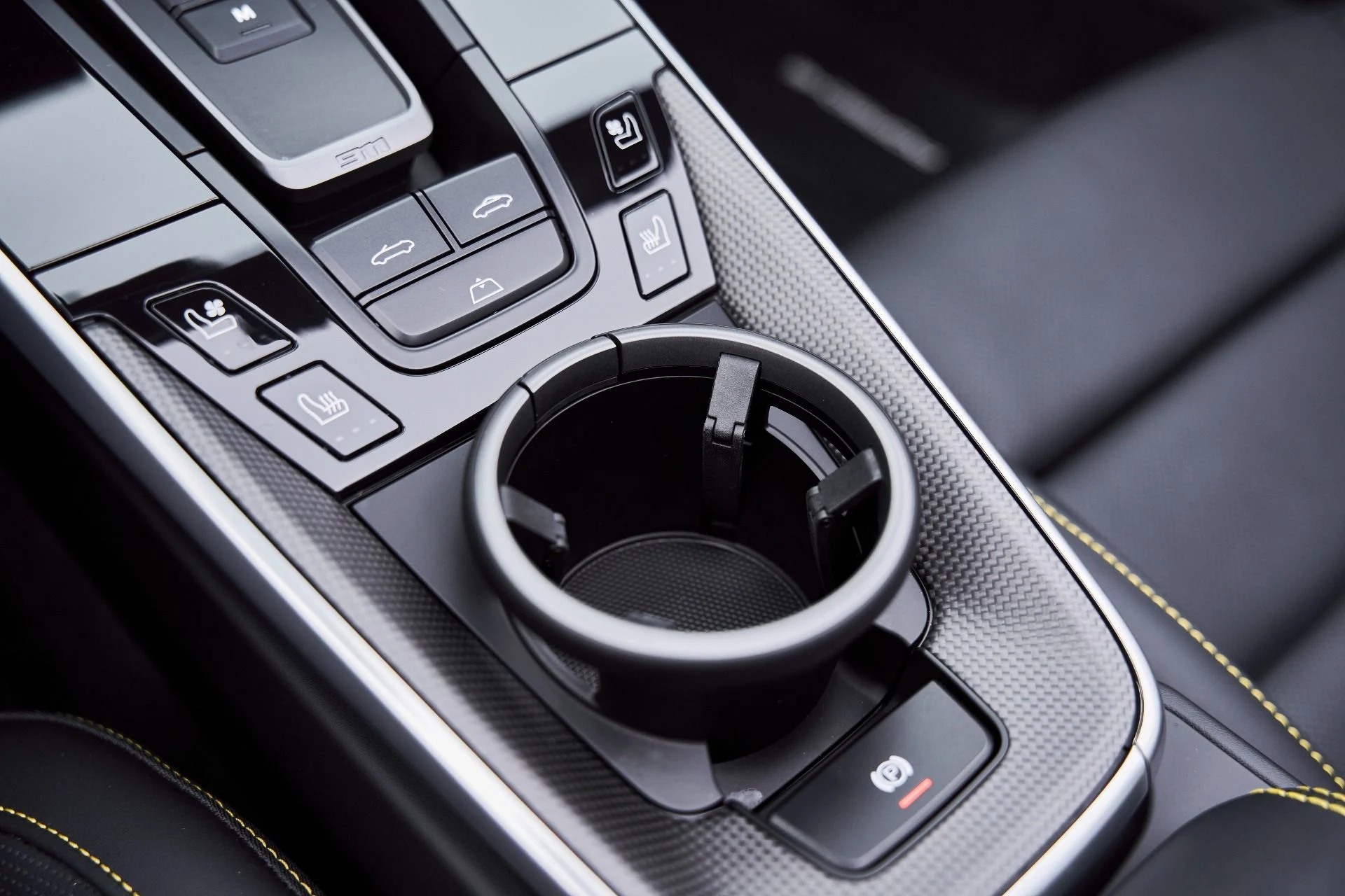 mph060_3178084478_Used_2025_Porsche_911_Turbo_S_1770776378_b74f4e5678