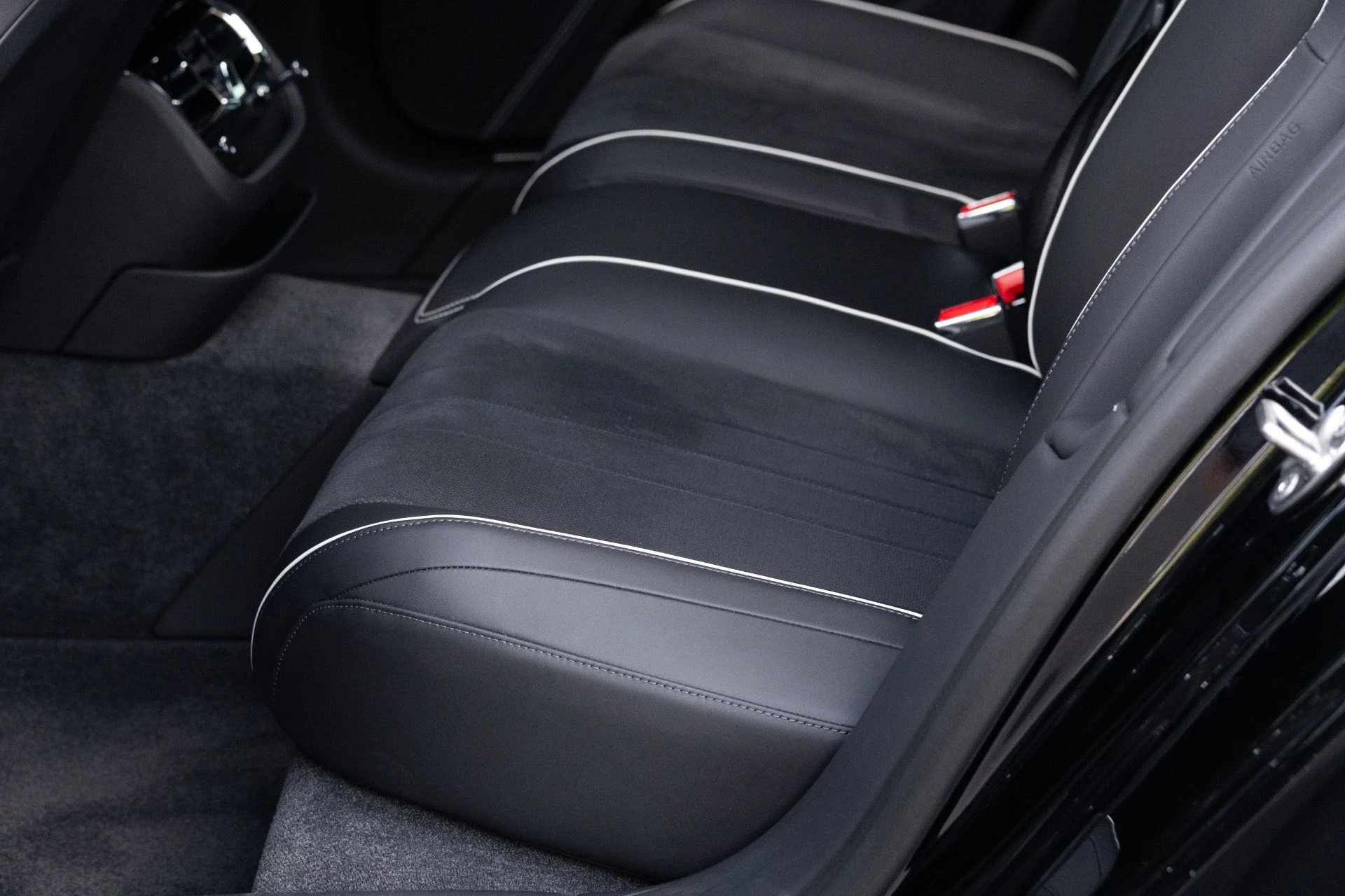 mph060_322153966_Used_2023_Bentley_Flying_Spur_S_V8_1778782784_b7882417eb