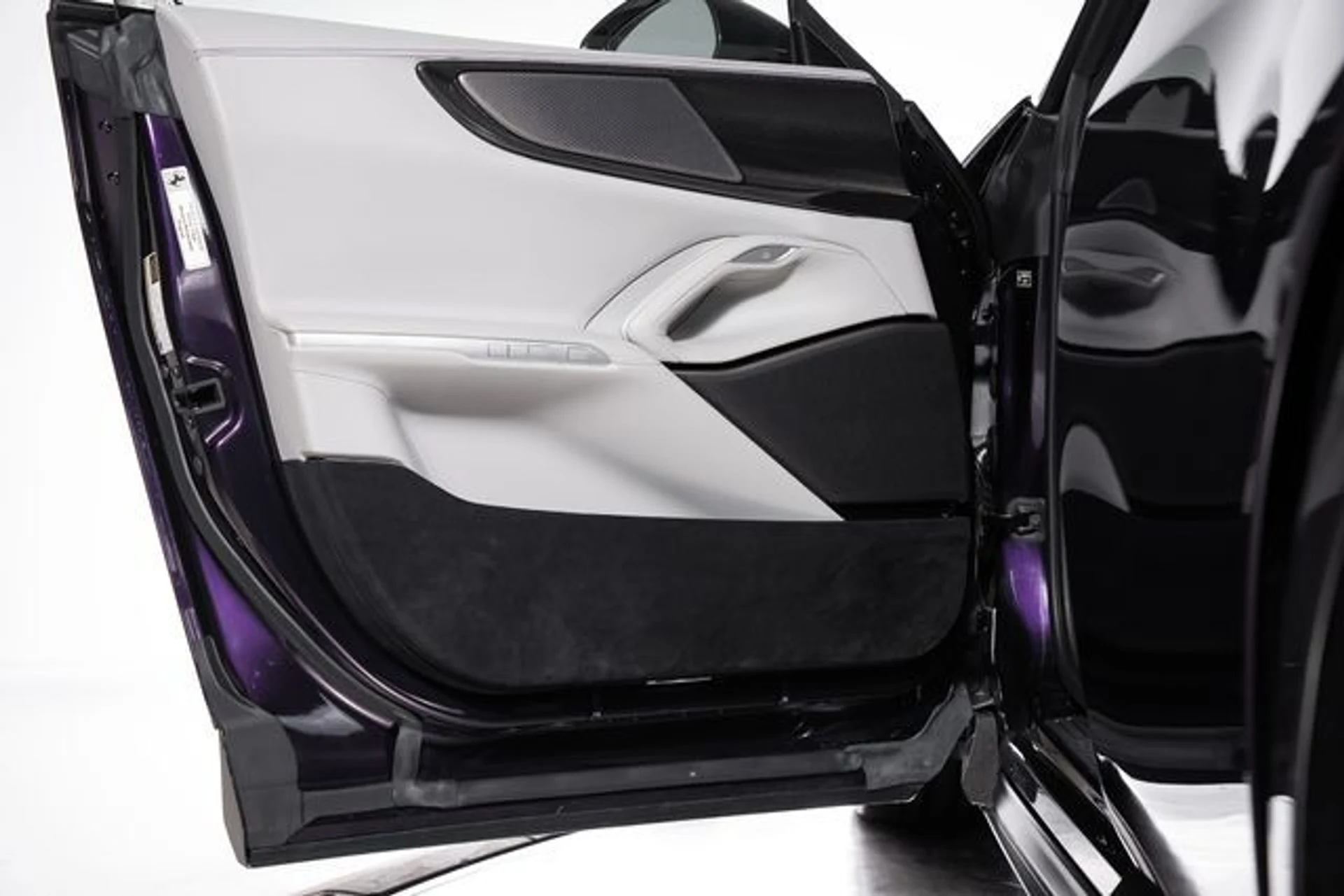 mph060_3233030469_9f583766ef7fbaf69a77fcd155dd864dx_2e7ebd61d1