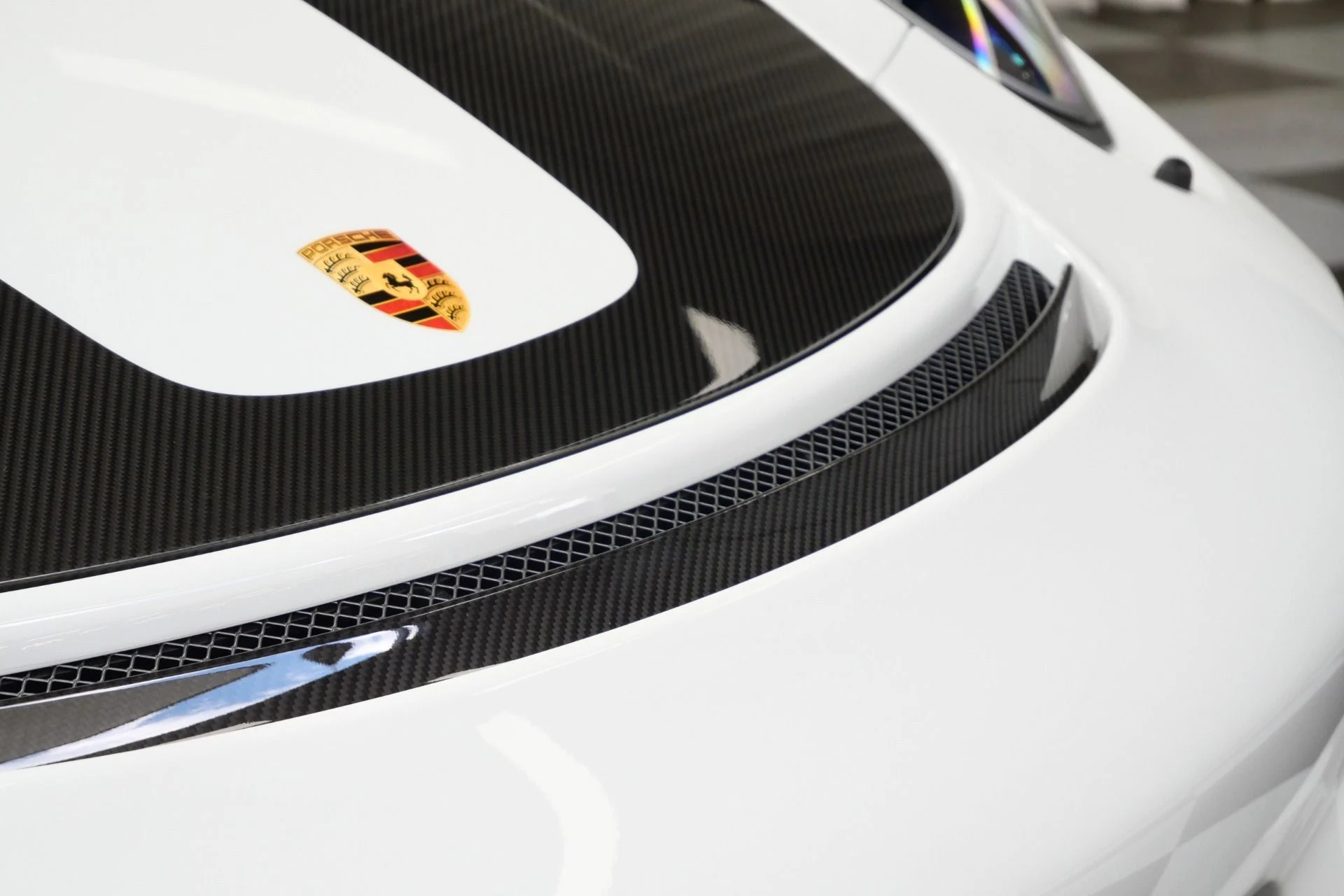 mph060_3274848196_Used_2018_Porsche_911_GT_2_RS_Weissach_1756311702_a8a24c235b