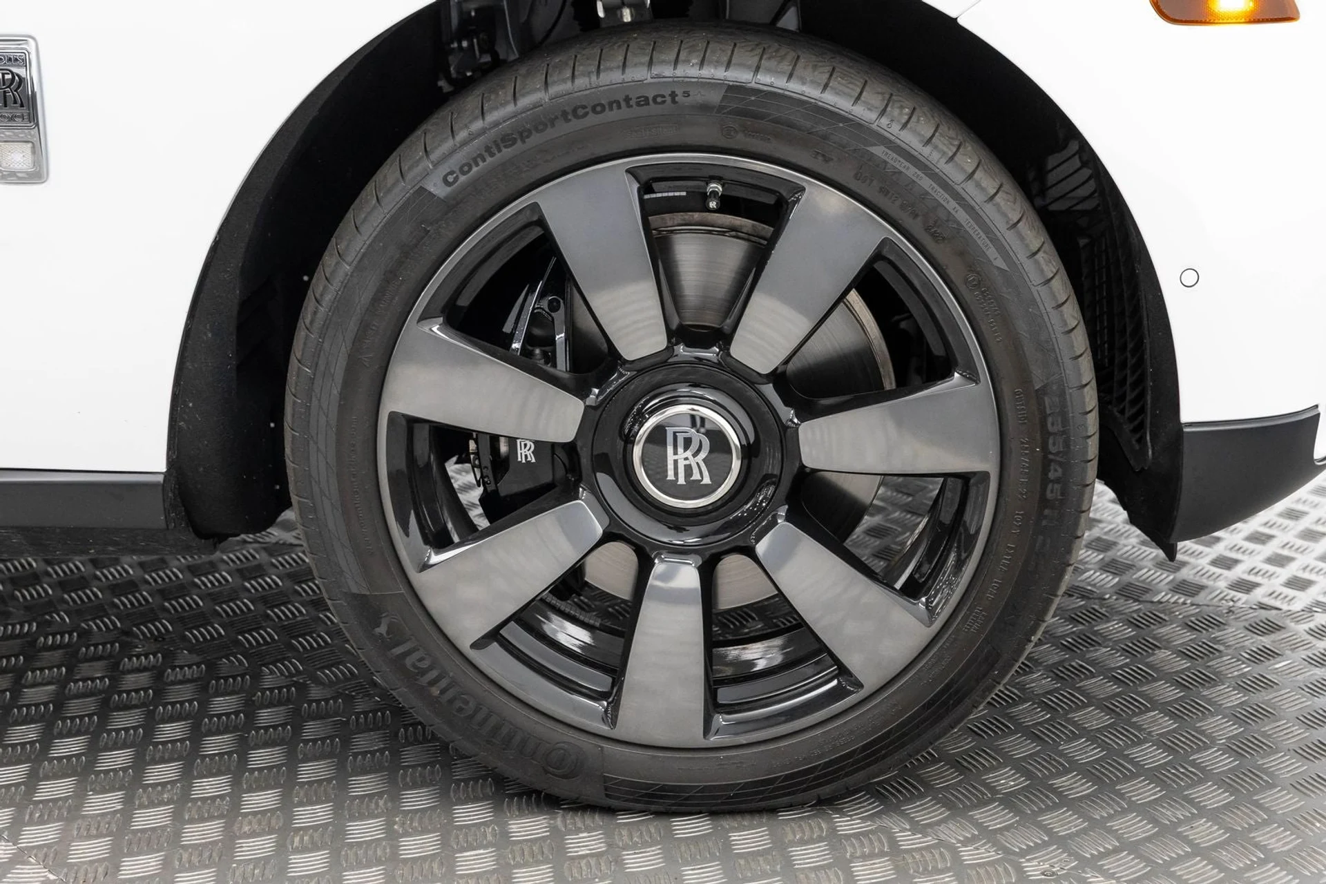 mph060_3313381378_61_a6ded23112