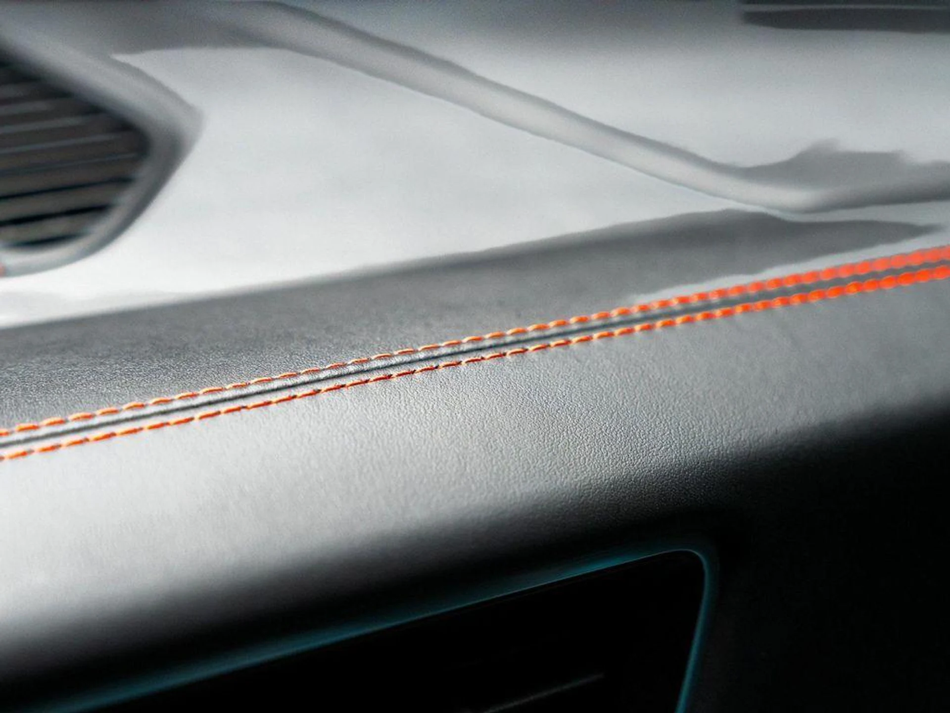 mph060_3329245547_Ti_Ed_E_Wl_Ip9ro6_G69_I30jj_Hg_Wby8_ab69e42137