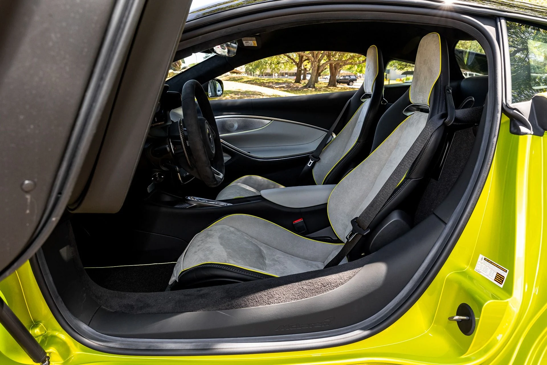 mph060_3329873503_287_p61_l_393352f22a