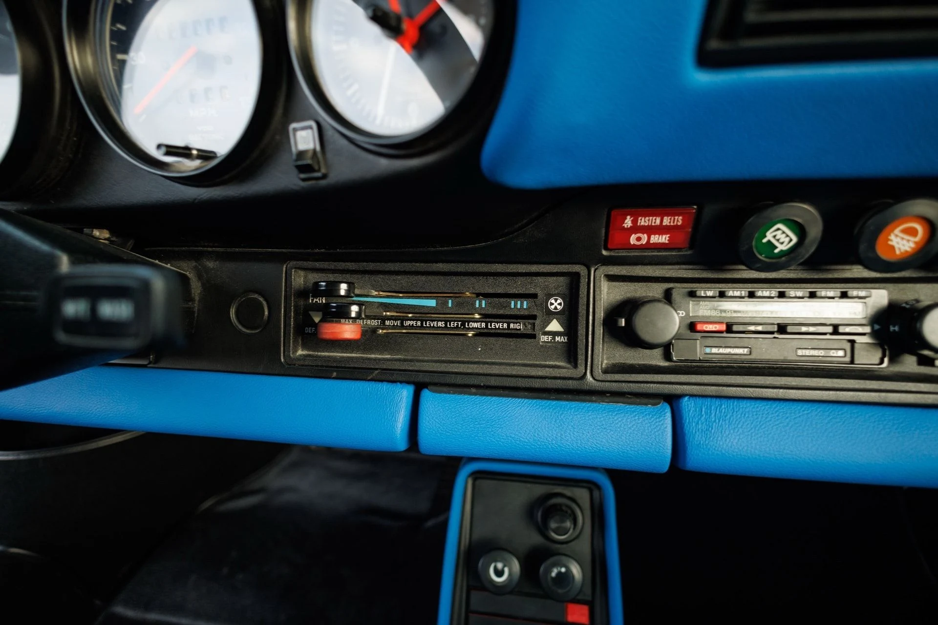 mph060_3333521388_8e896d4838d1c6bbe16bd537b20918b7x_e0dee62efb