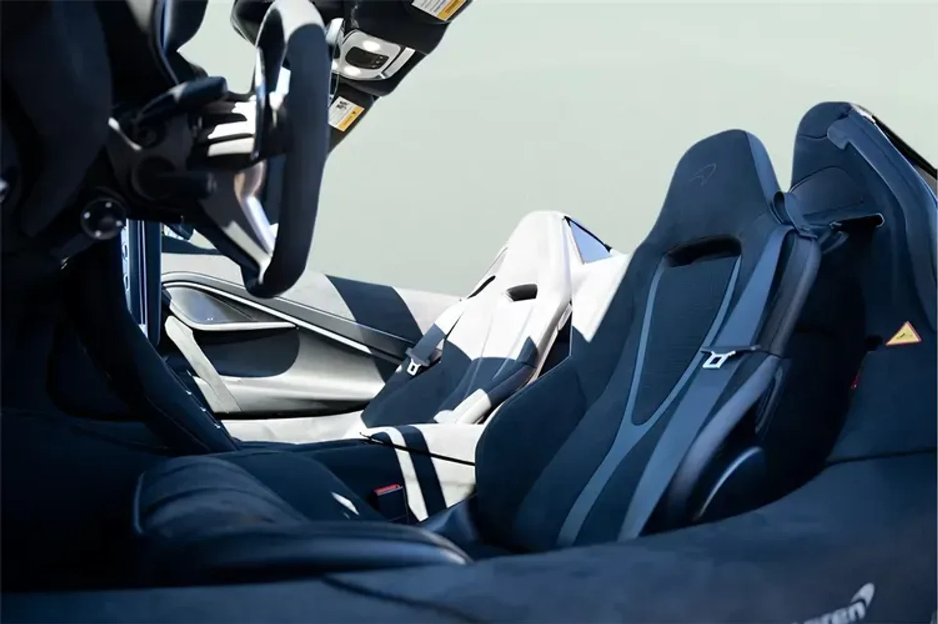 mph060_3354172292_k7_Z5_AG_Sc_Bnn_U_Qz_XU_med_9377885818