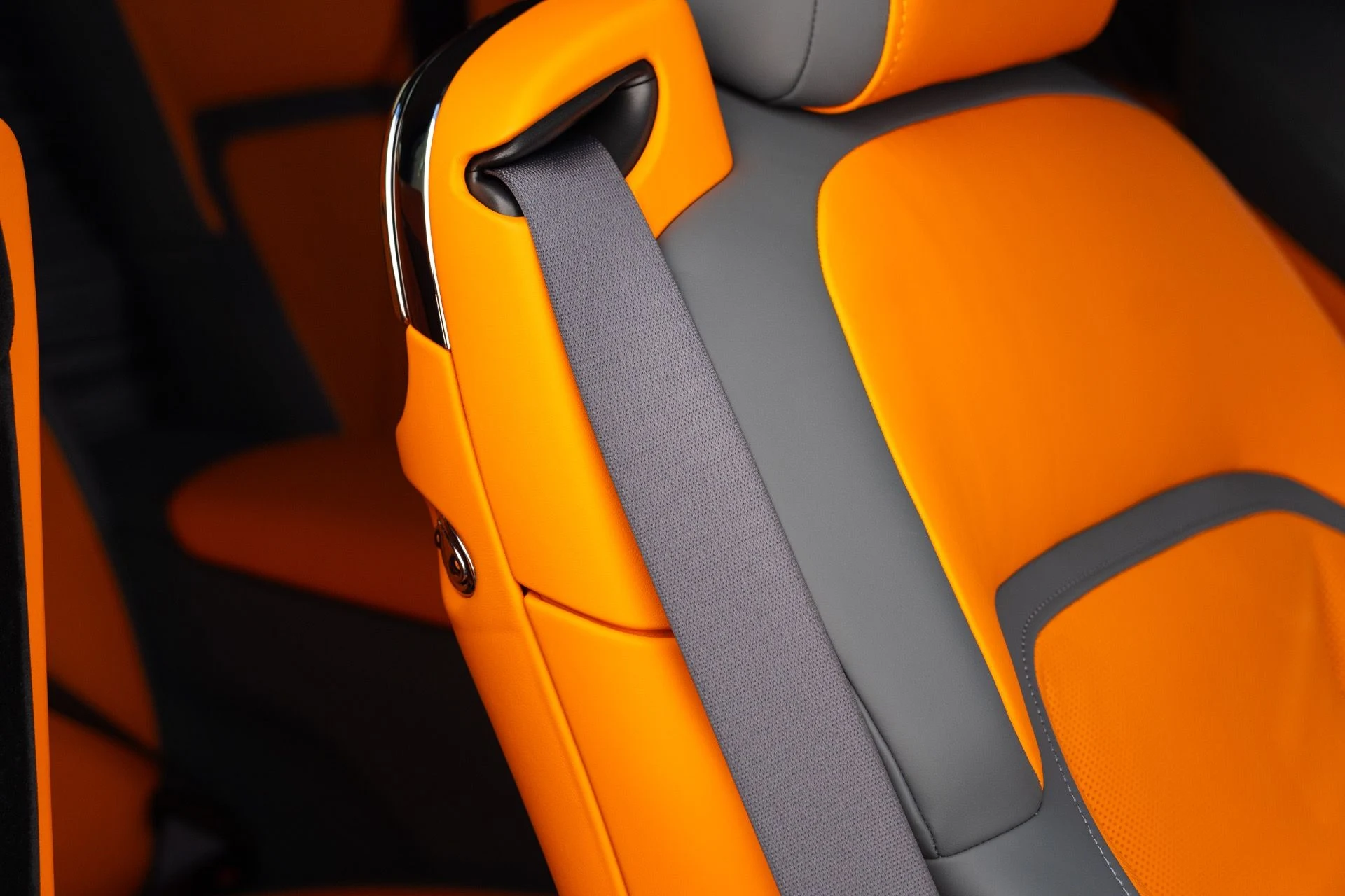 mph060_3367271848_Used_2024_Rolls_Royce_Spectre_1772250917_0b414beba0