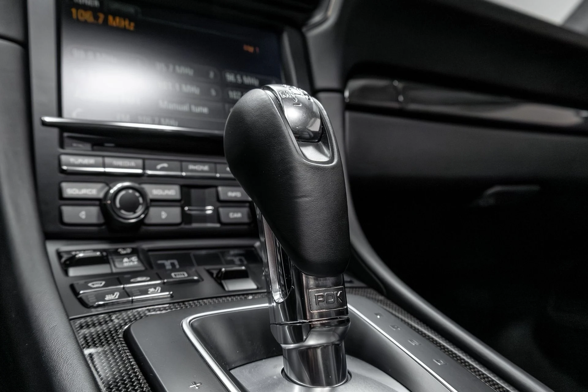 mph060_3385123614_Used_2015_Porsche_911_Turbo_S_1761834686_2a36cf06ab