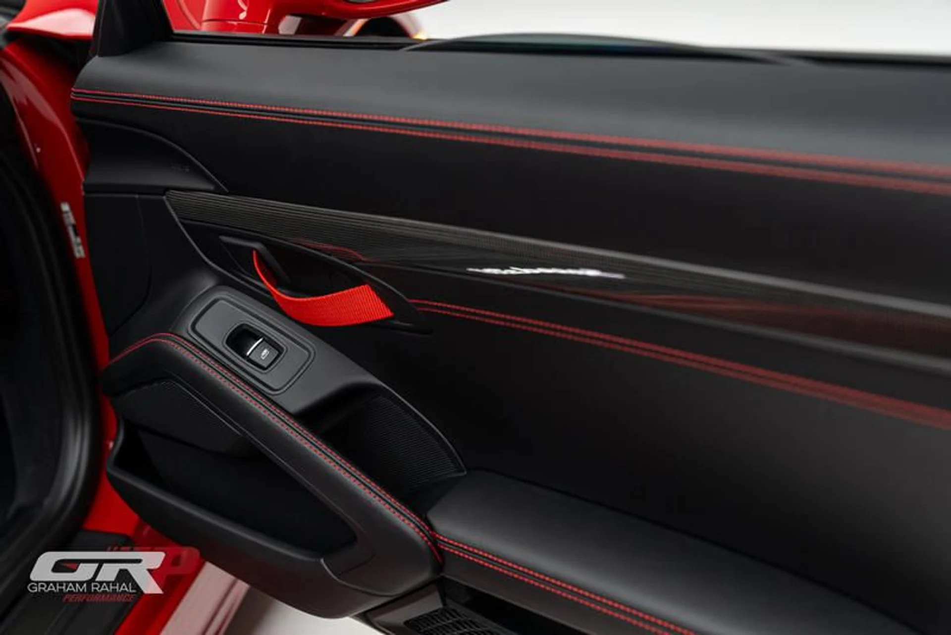 mph060_3388462828_DE_371_EEB_6_F65_4_A0_A_ABD_2_575_E9396_D984_23251350e8