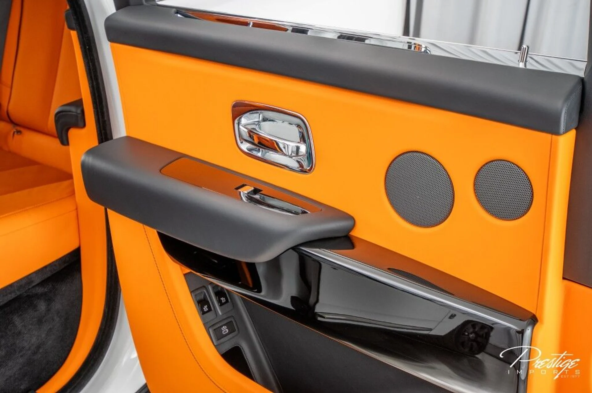 mph060_3390779431_18e619ce815e6b49801635245d54899d_f516611dde