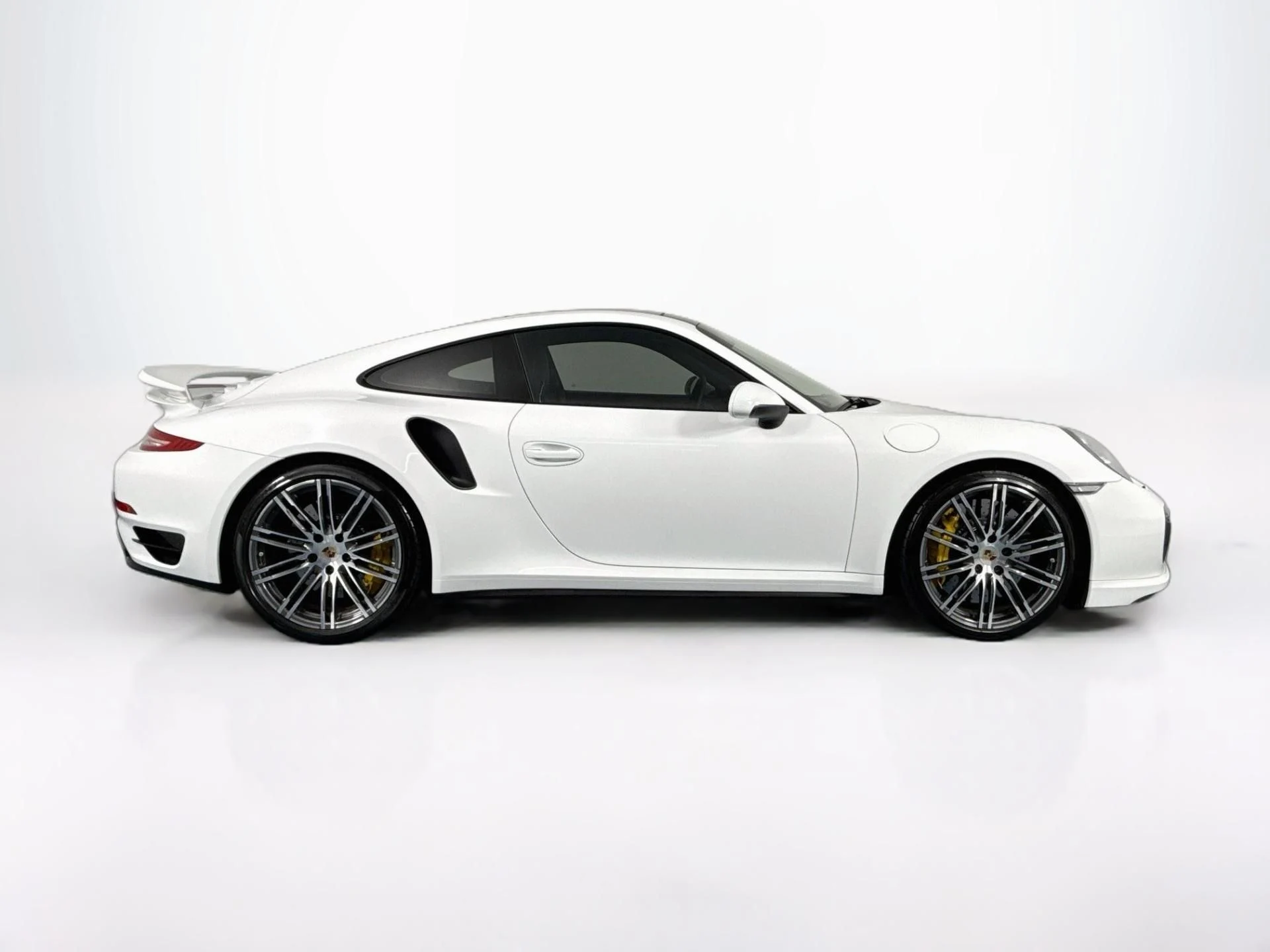 mph060_3397817391_Used_2014_Porsche_911_Turbo_S_1791570364_db9457fa29