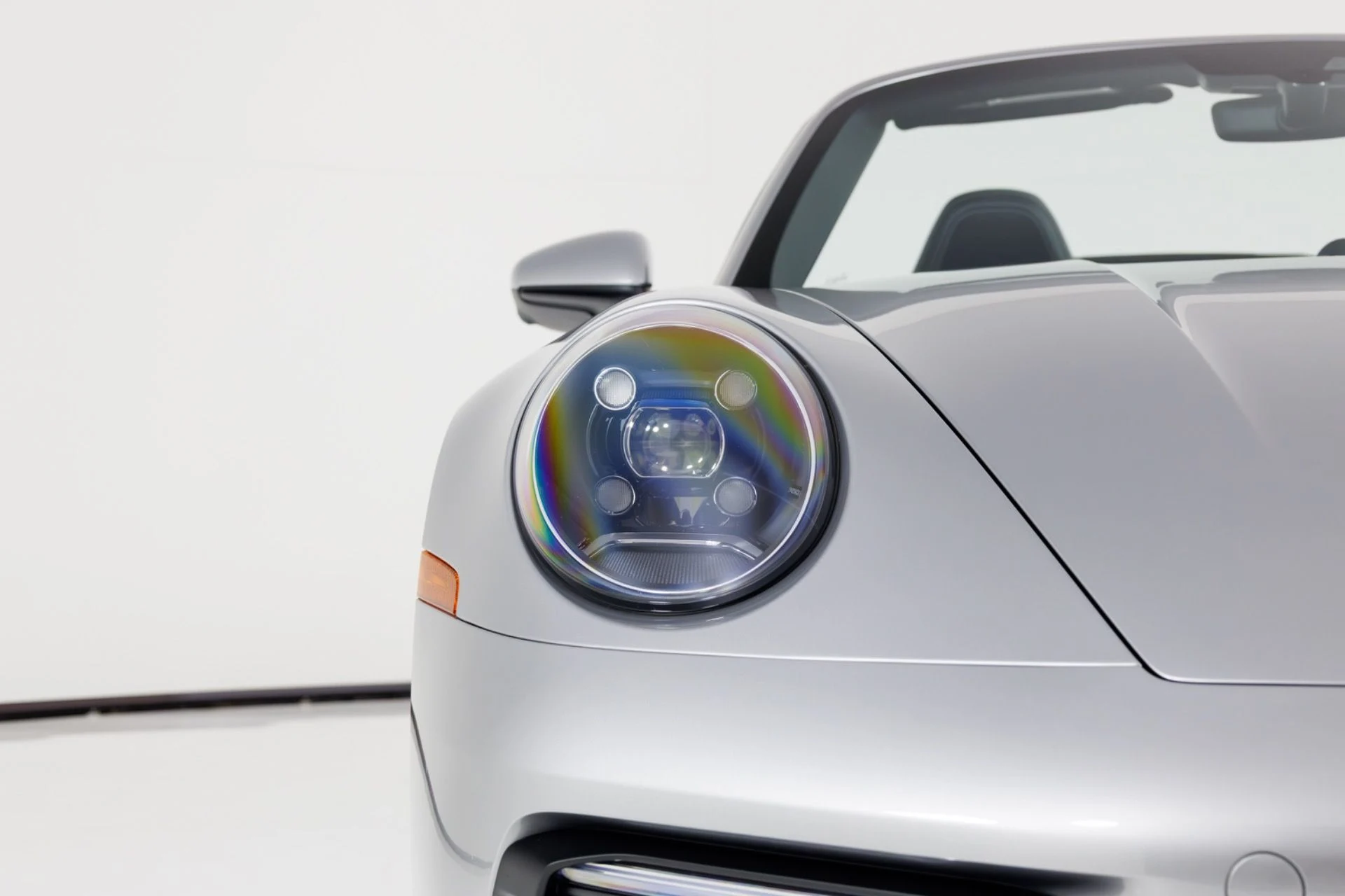 mph060_3401784802_Used_2022_Porsche_911_Carrera_1773941198_70972ade18