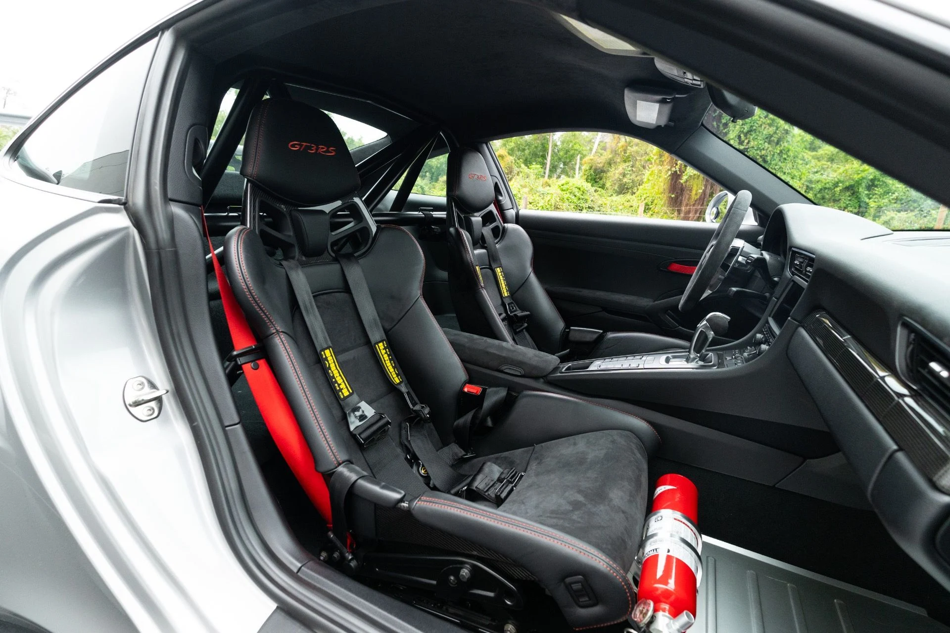 mph060_3402414769_Used_2016_Porsche_911_GT_3_RS_1773808378_cf3f40f565