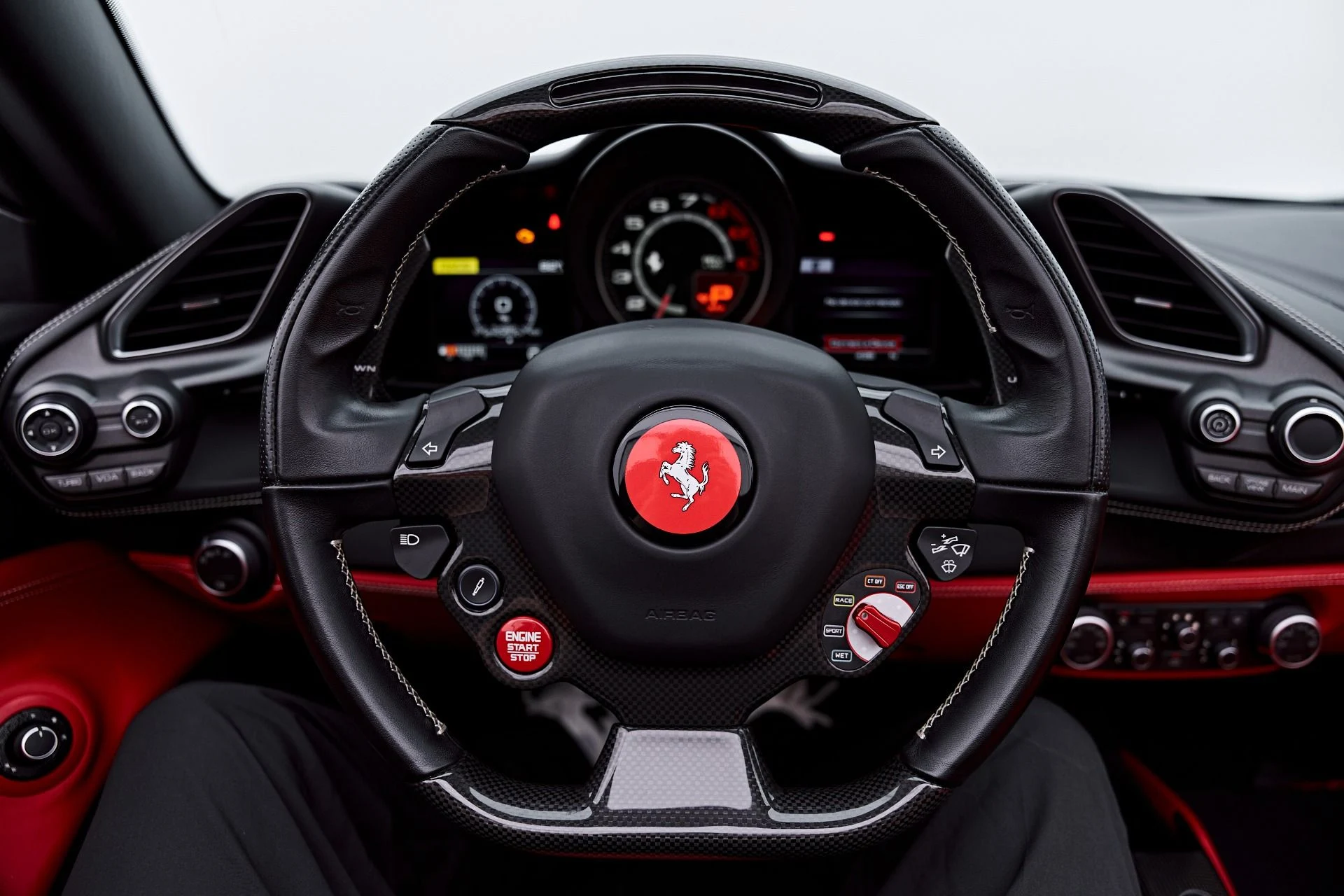 mph060_3404714436_Used_2018_Ferrari_488_Spider_Base_1786671760_240b9b3aca