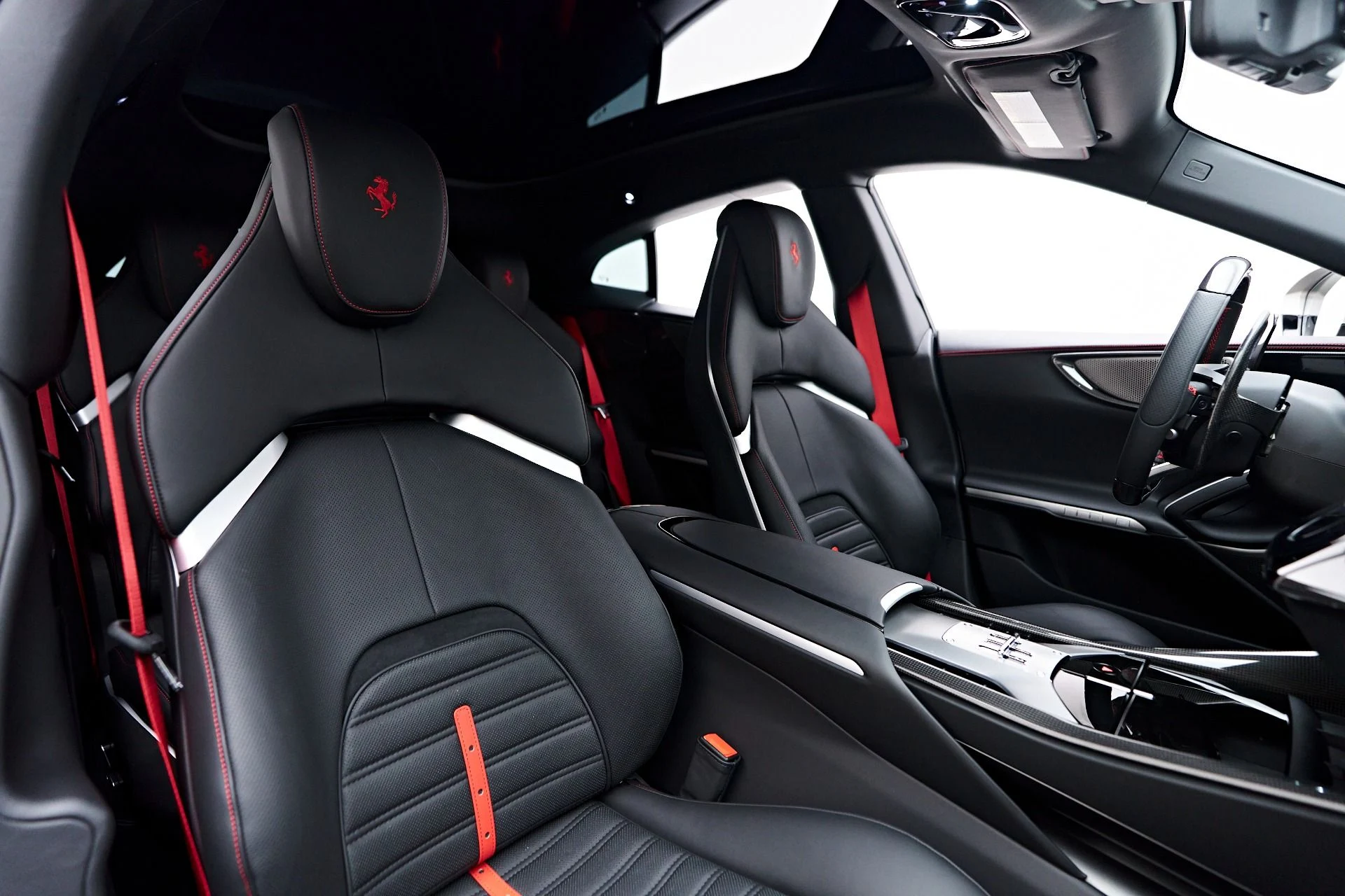 mph060_3405884130_Used_2024_Ferrari_Purosangue_Base_1757201191_8cf7dc8c31