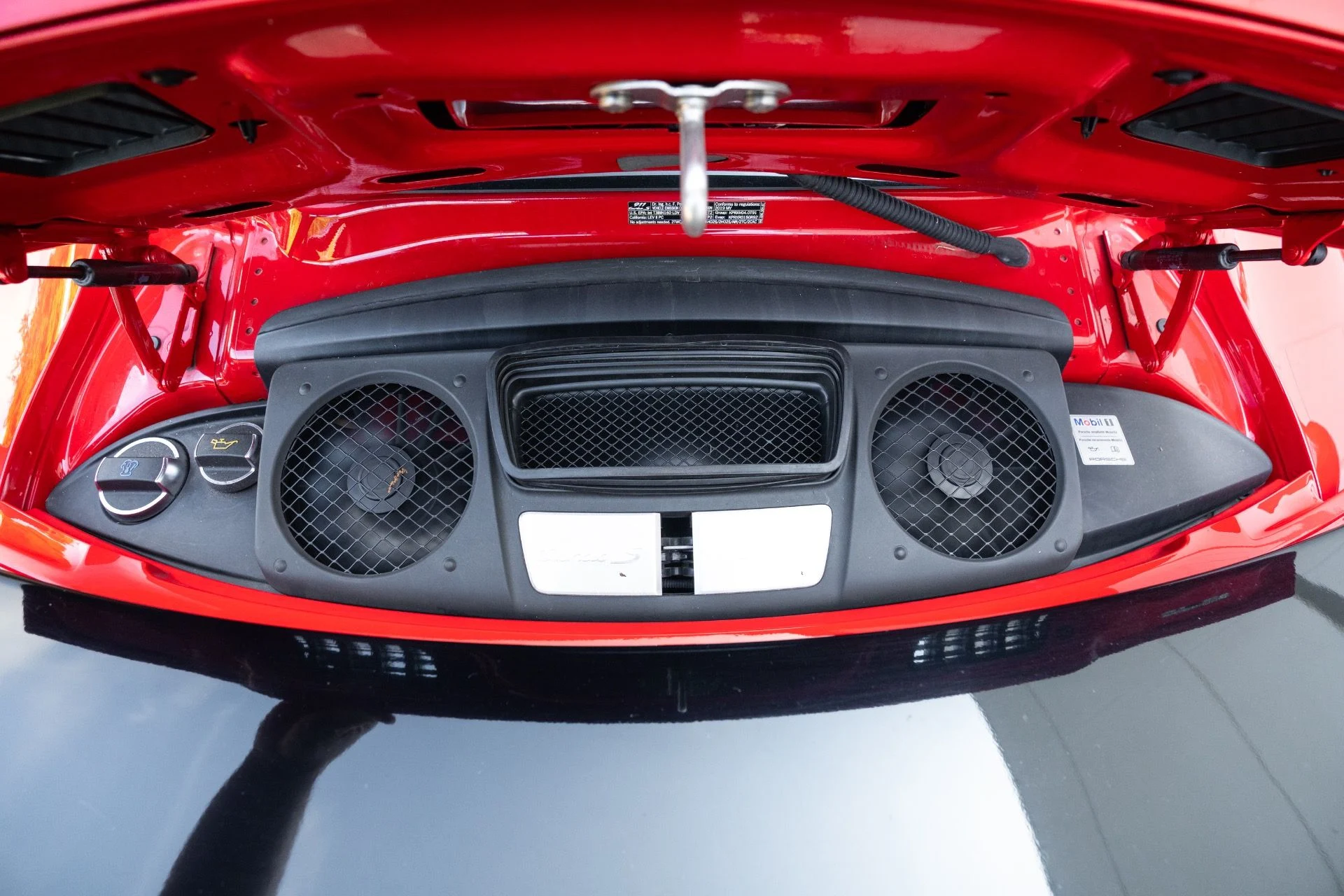mph060_3417458242_Used_2019_Porsche_911_Turbo_S_1778703243_055b5916cb