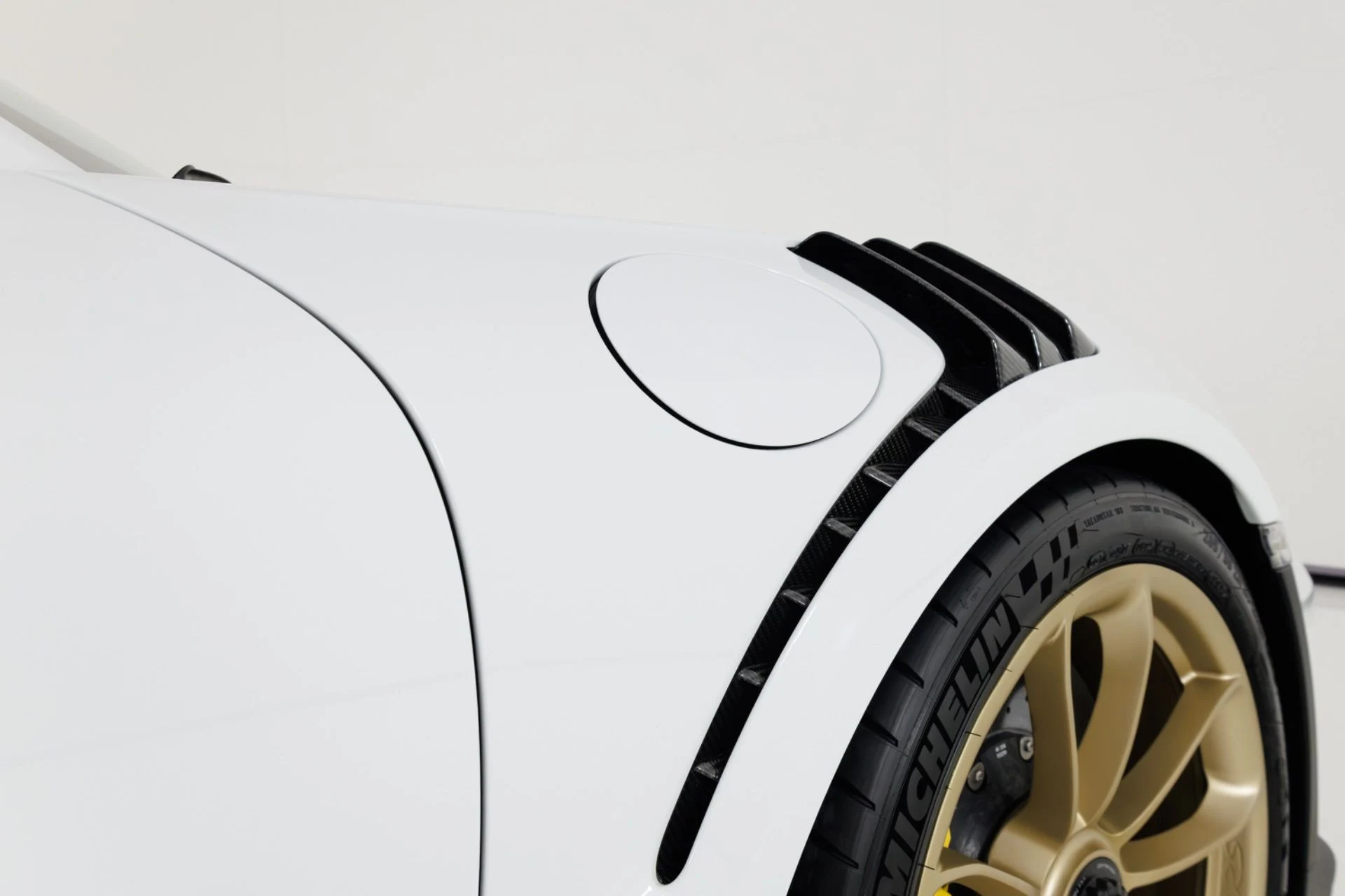 mph060_3418901147_Used_2019_Porsche_911_GT_3_RS_1774651740_2804183636