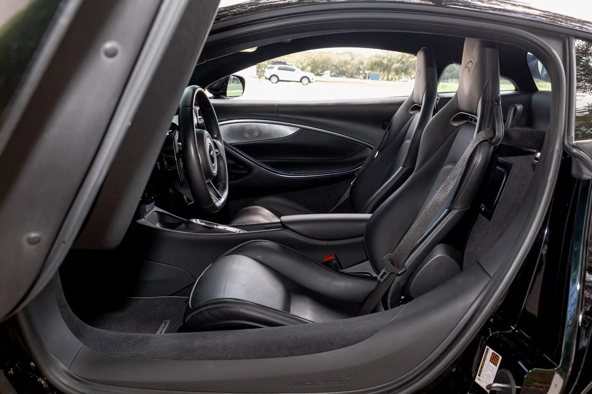 mph060_3426129603_440_p61_l_cd5aeba6a4