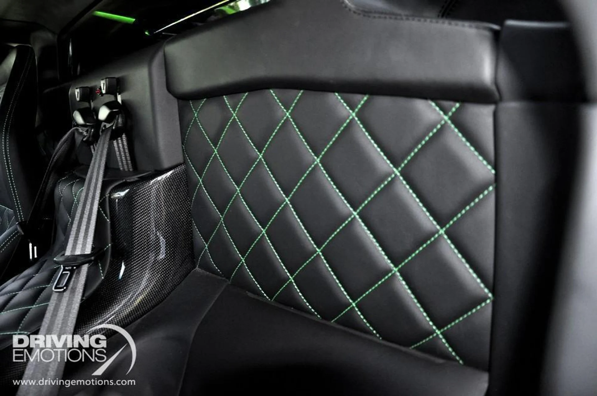 mph060_3464502930_15_p61_l_22473b1fc3