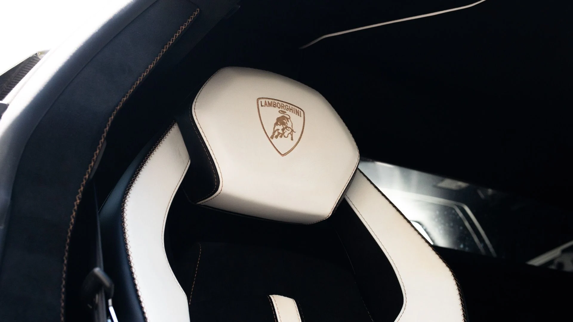mph060_3475669520_Used_2019_Lamborghini_Aventador_LP_770_4_SVJ_1754340799_a24dd43b70
