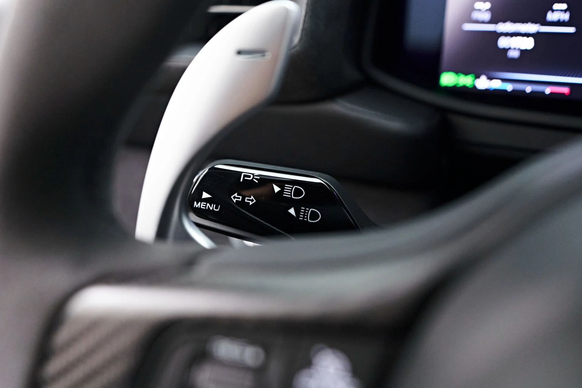 mph060_3511001158_Used_2023_Maserati_MC_20_Base_1721243405_51911f83d0