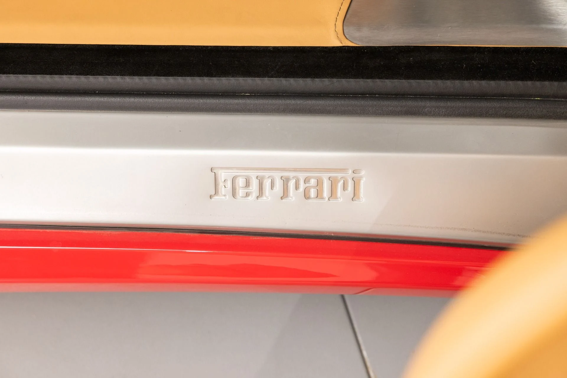 mph060_3536510206_Used_2006_Ferrari_F430_1790703494_79e2e58210