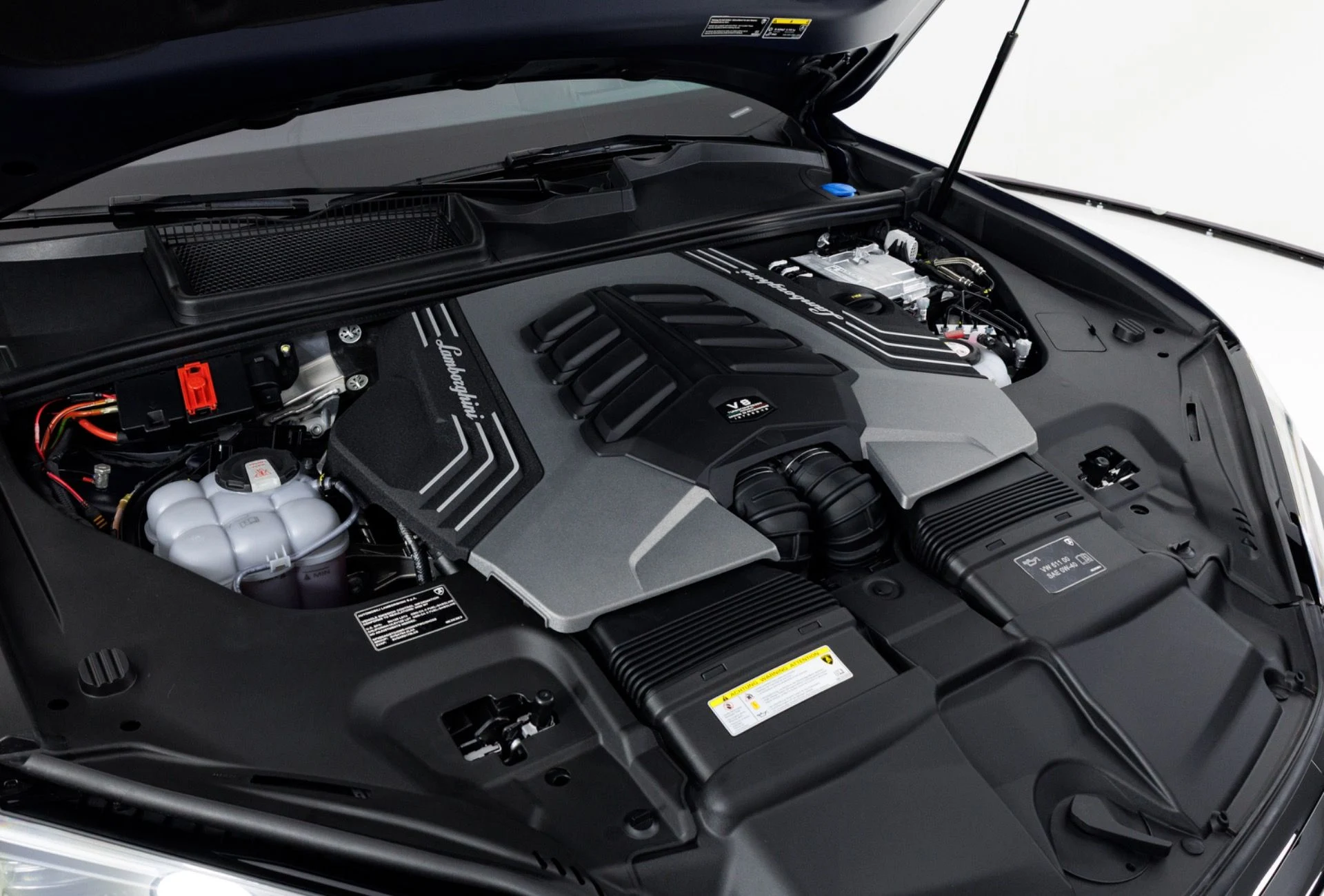 mph060_3549875046_Used_2025_Lamborghini_Urus_SE_1779304719_8414d93481