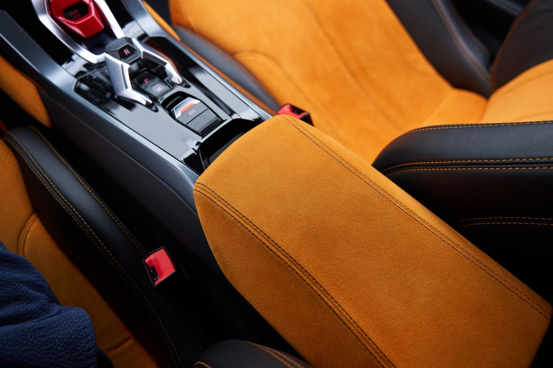 mph060_3554719668_Used_2015_Lamborghini_Huracan_LP_610_4_1792524041_047f66f40a