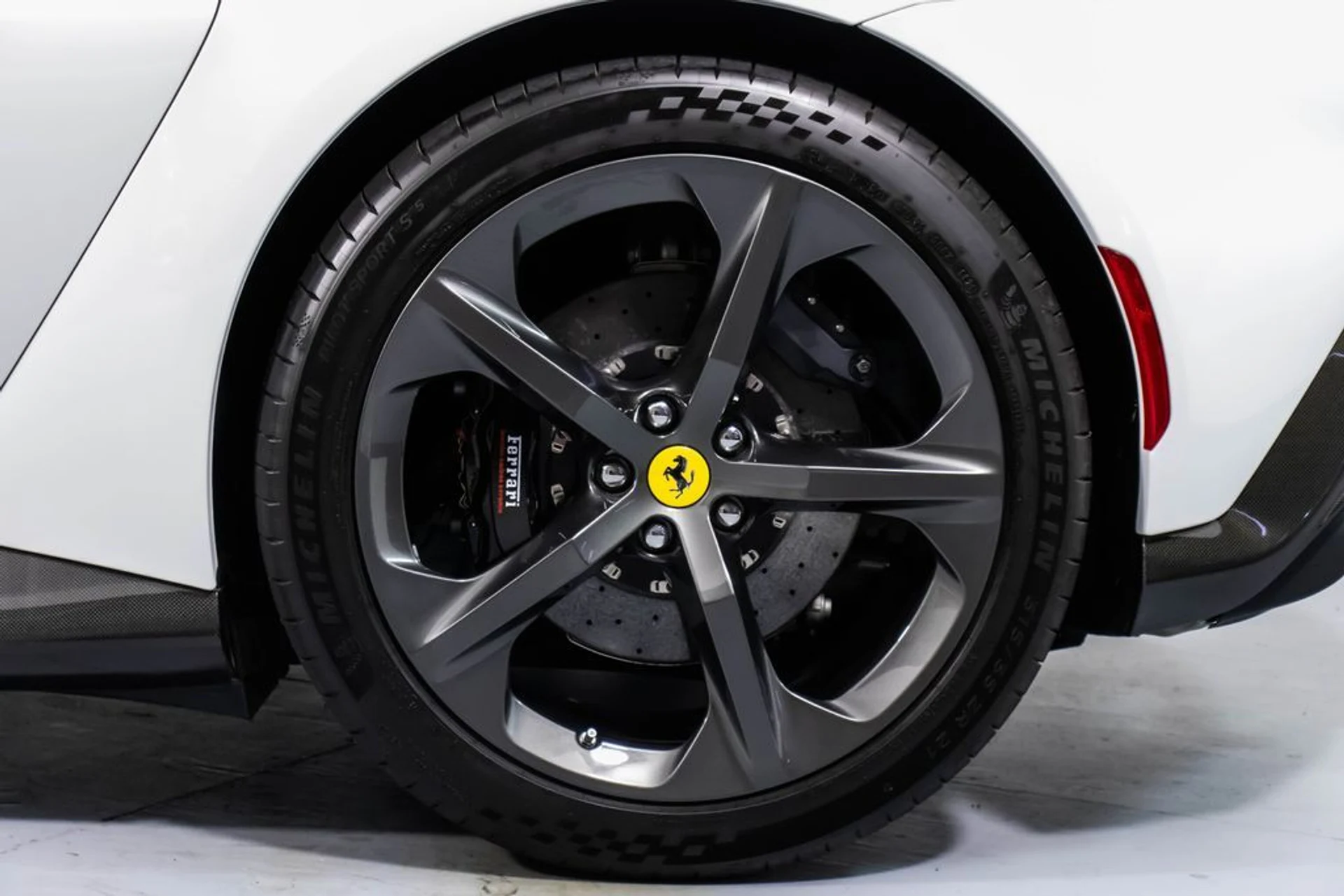 mph060_358768465_0a8655fd5249052fccc5839313ac726dx_bbd26df699