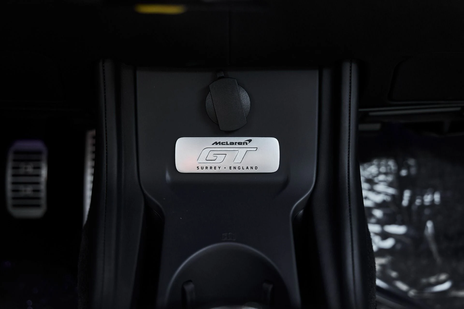 mph060_3612797303_Used_2023_Mc_Laren_GT_Base_1781809981_52d191302e