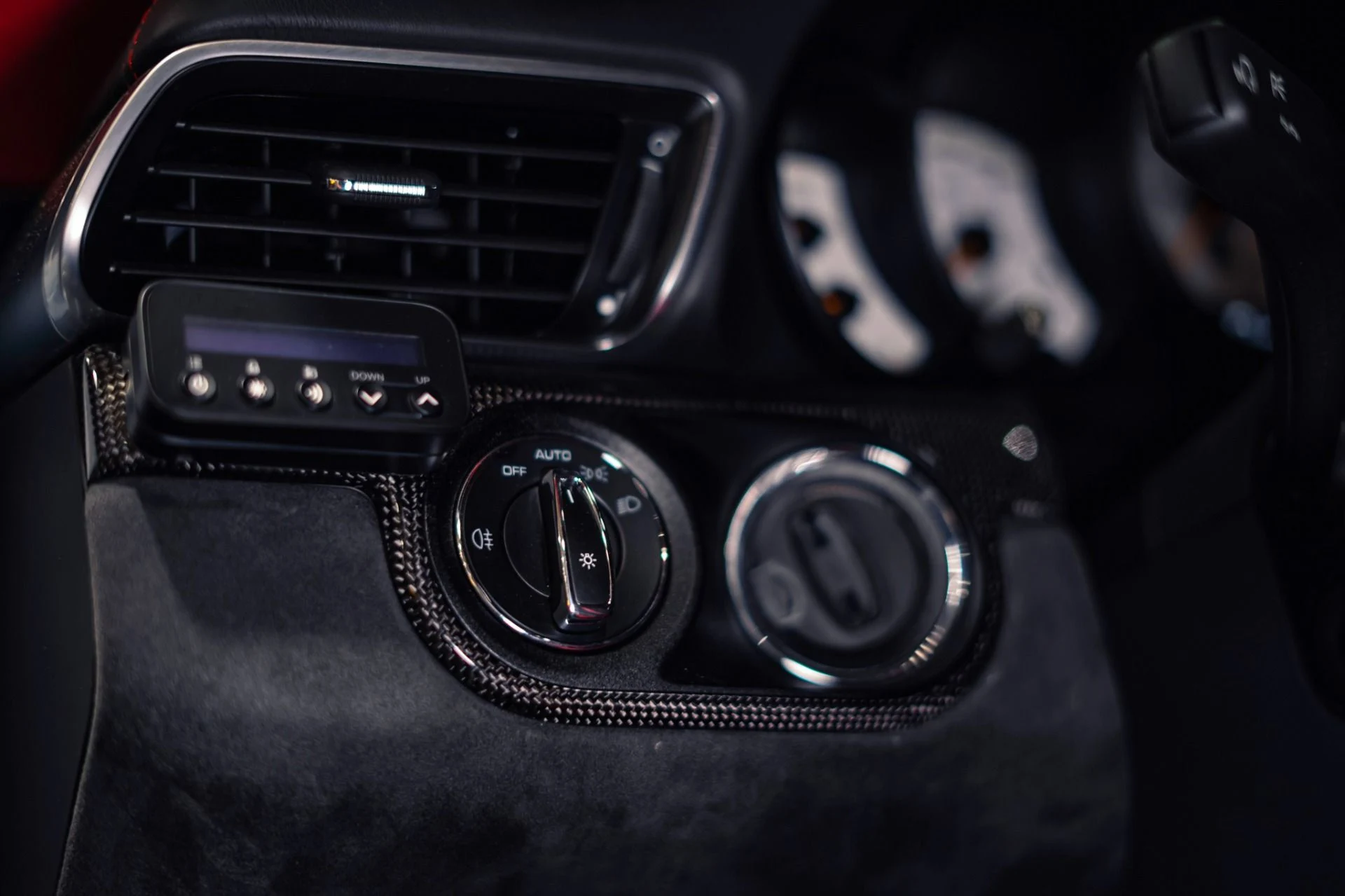 mph060_3689301290_Used_2018_Porsche_911_GT_2_RS_1777474085_b579a5c2b2