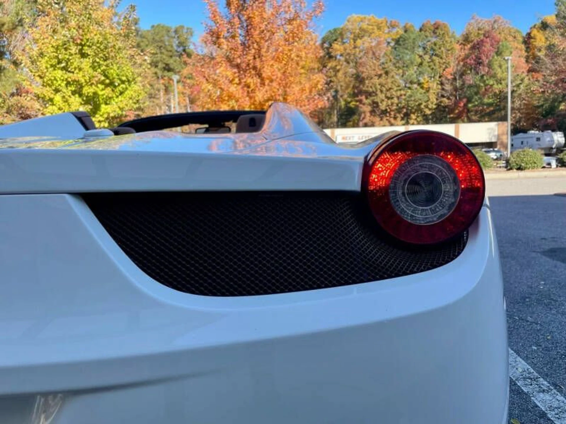 mph060_3738048793_2013_ferrari_458_spider_base_2dr_convertible_2399fdbfc1