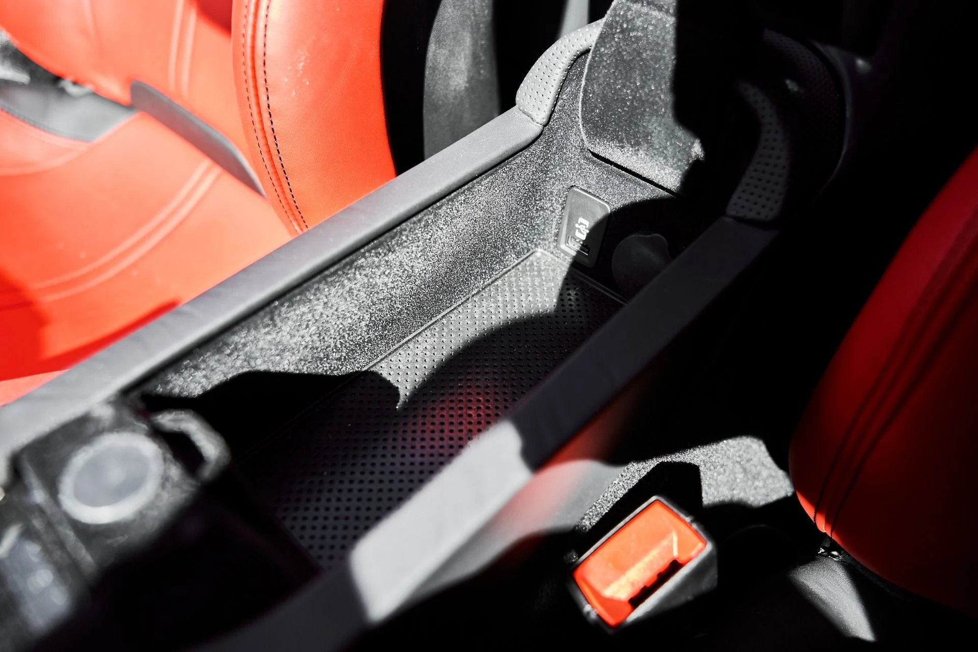 mph060_3833663682_Used_2024_Ferrari_SF_90_Spider_Base_1776734395_3dc9ff05ba