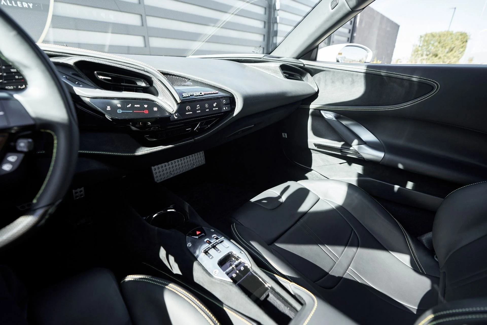 mph060_3856793444_Used_2023_Ferrari_SF_90_Stradale_1762821725_c361835979