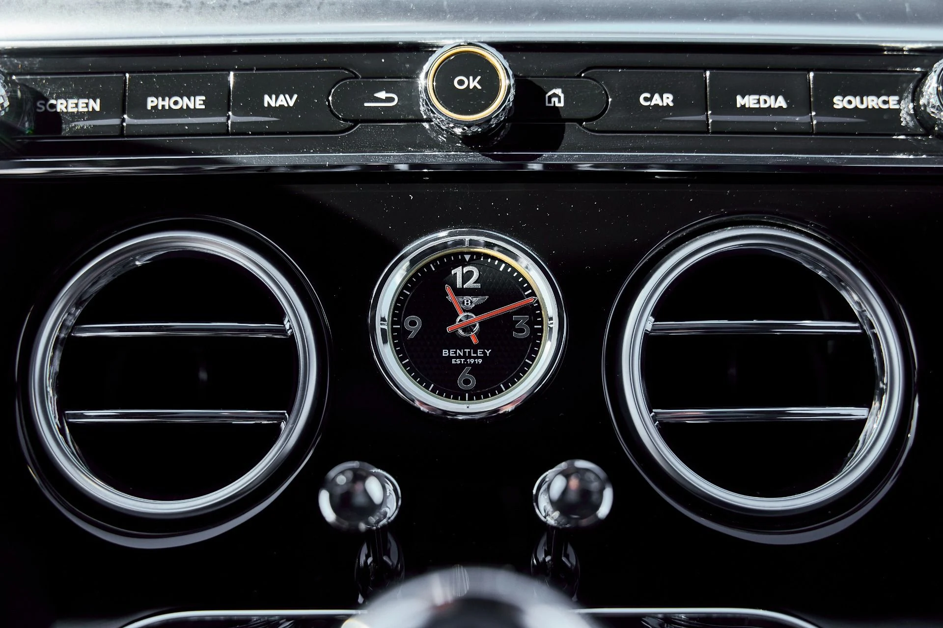 mph060_3858003173_Used_2022_Bentley_Continental_GT_V8_1771381100_c849abf8b6