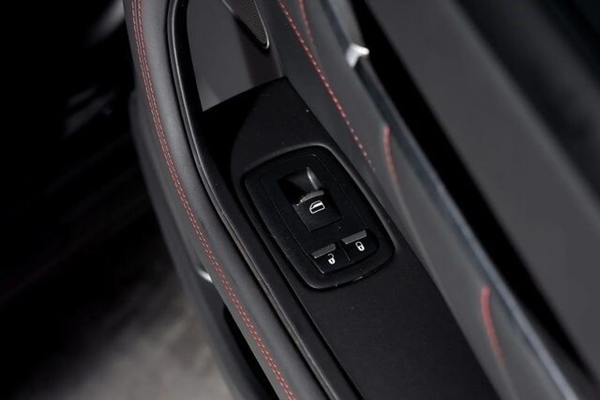 mph060_3888106706_7e60b1288ff2204925a5061bd8f5f966x_5e40f27f6c